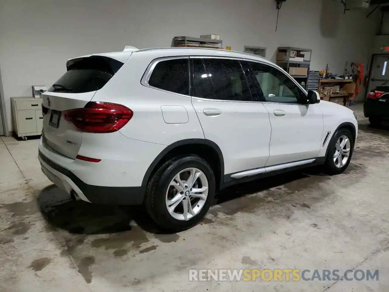 3 Photograph of a damaged car 5UXTR9C56KLE12490 BMW X3 2019