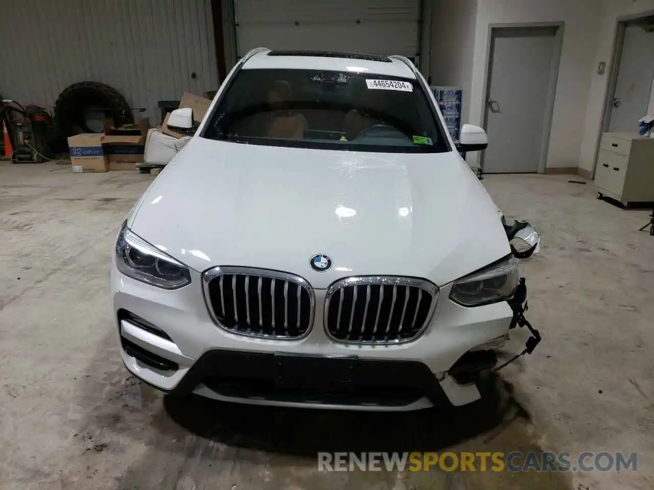 5 Photograph of a damaged car 5UXTR9C56KLE12490 BMW X3 2019