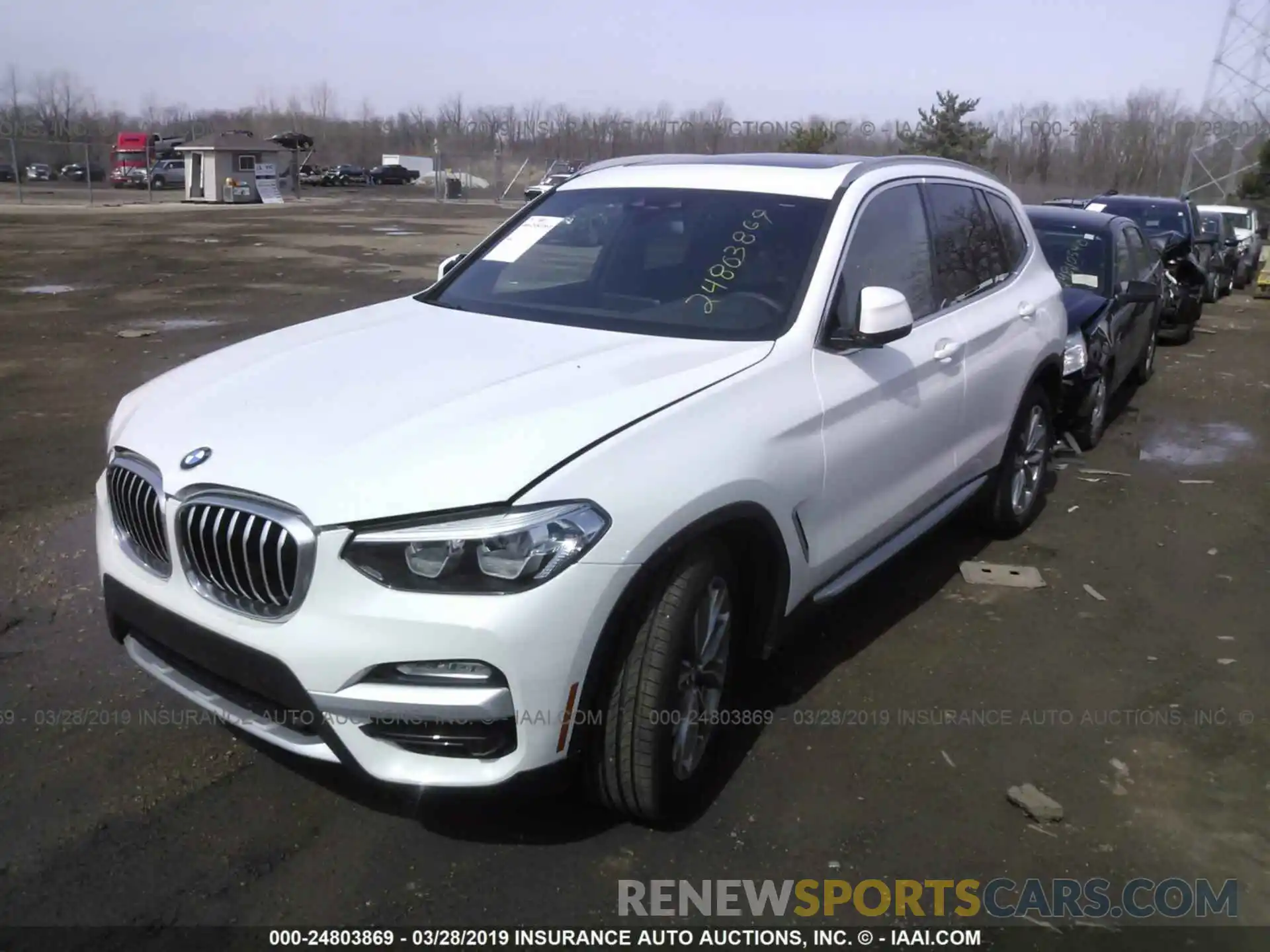 2 Фотография поврежденного автомобиля 5UXTR9C56KLE18502 BMW X3 2019