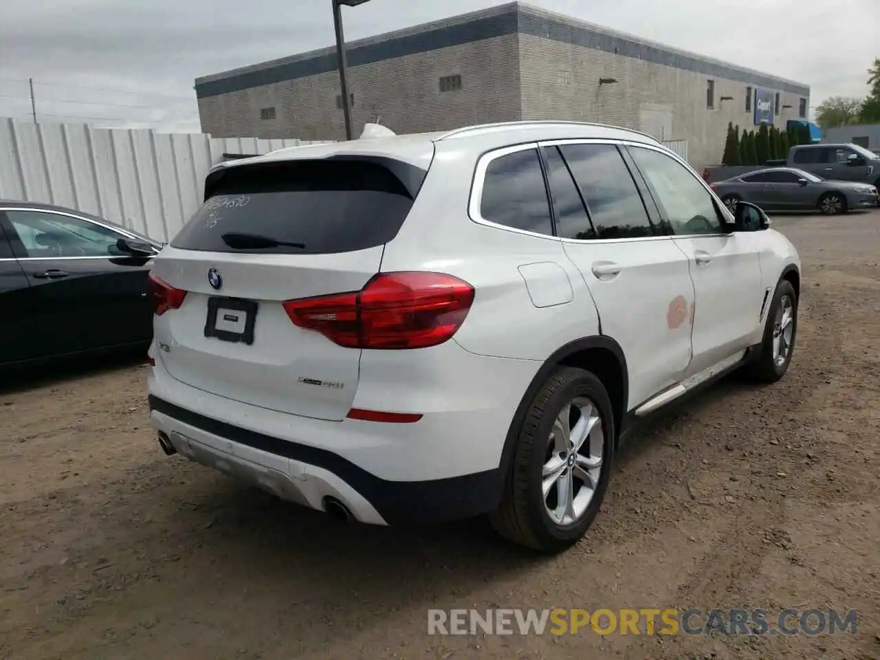 4 Photograph of a damaged car 5UXTR9C56KLE18726 BMW X3 2019