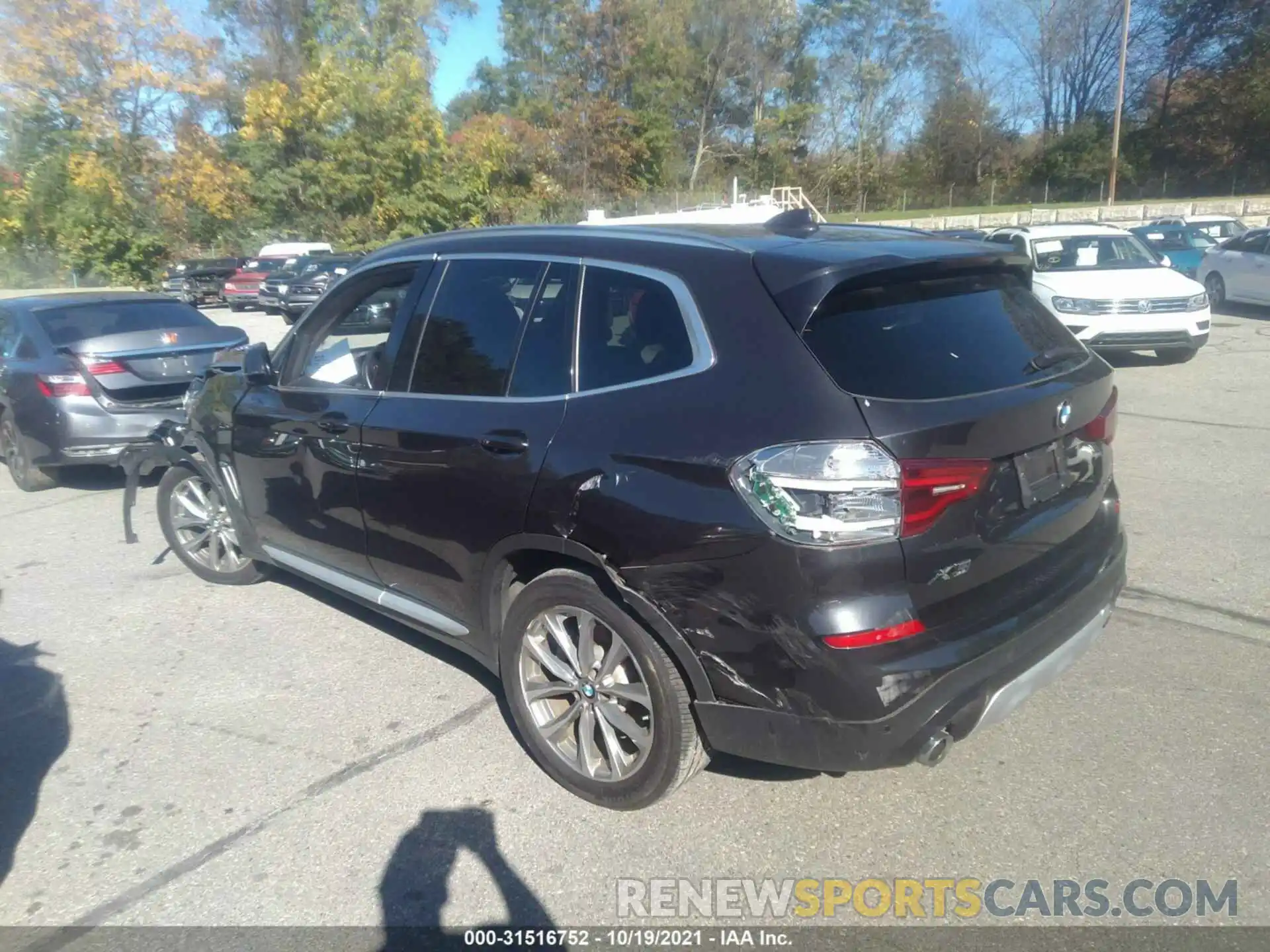 3 Photograph of a damaged car 5UXTR9C56KLP83582 BMW X3 2019