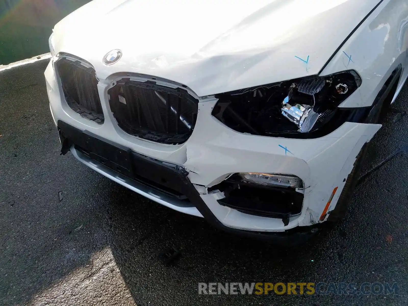 9 Photograph of a damaged car 5UXTR9C56KLP86398 BMW X3 2019