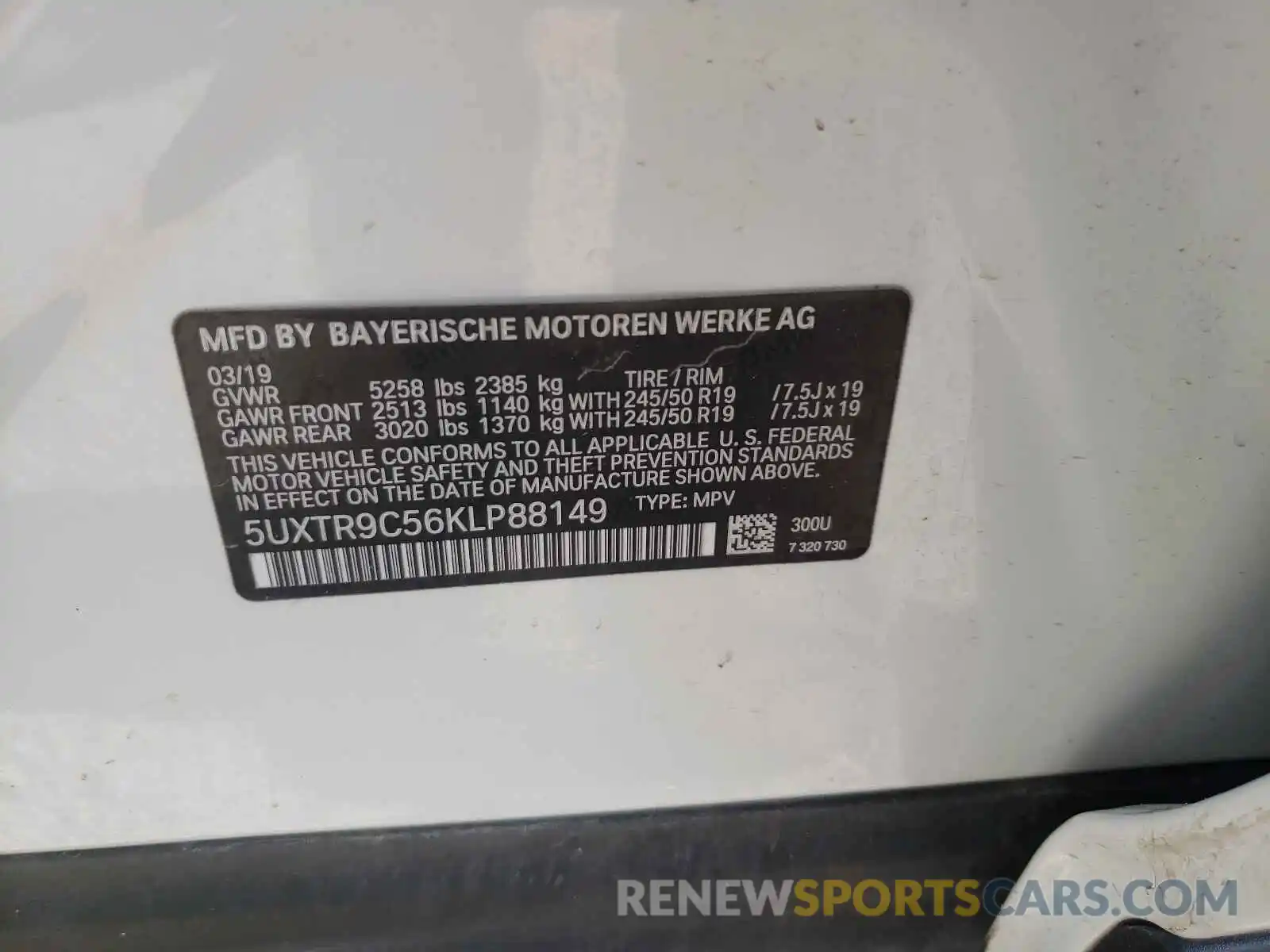 10 Photograph of a damaged car 5UXTR9C56KLP88149 BMW X3 2019