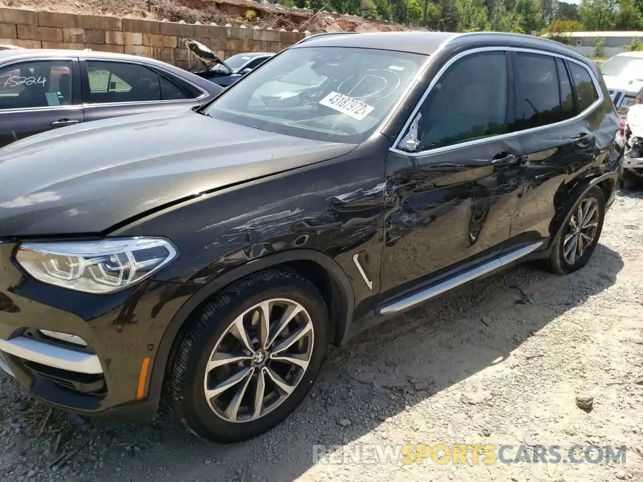 9 Photograph of a damaged car 5UXTR9C56KLP93030 BMW X3 2019