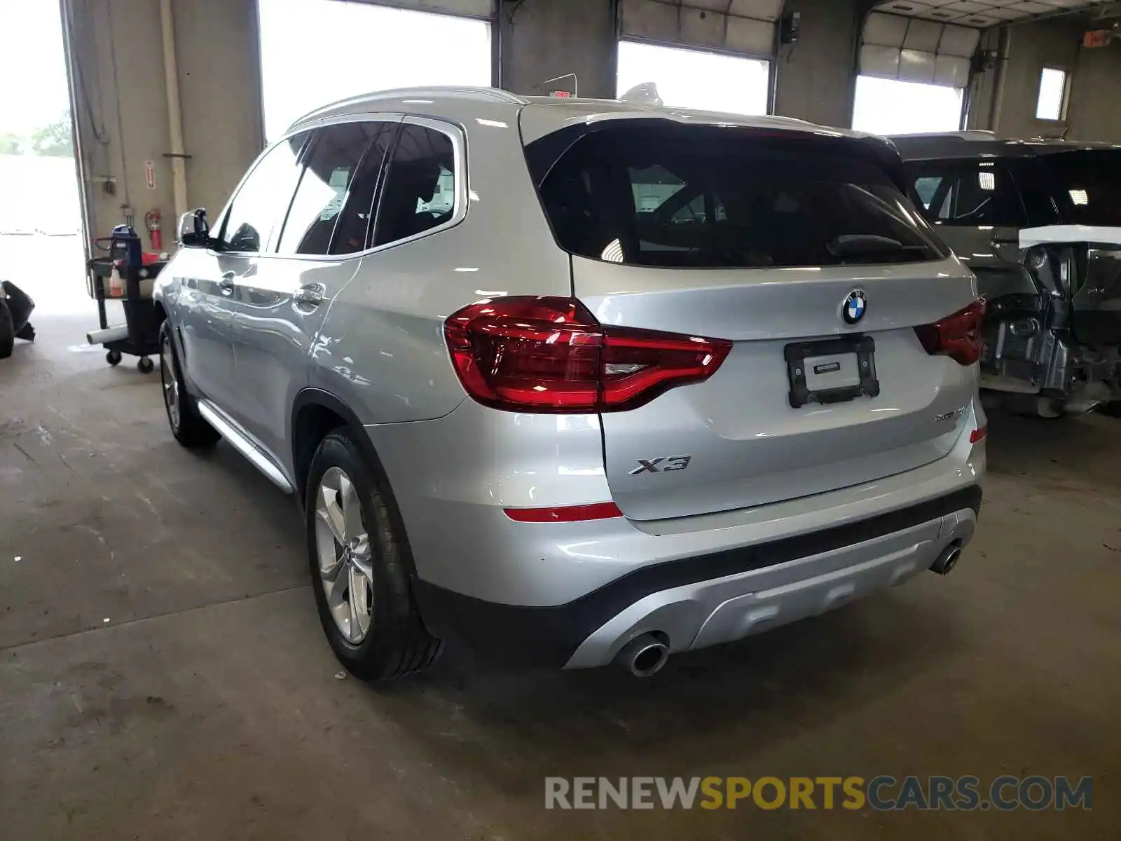 3 Photograph of a damaged car 5UXTR9C56KLP95621 BMW X3 2019