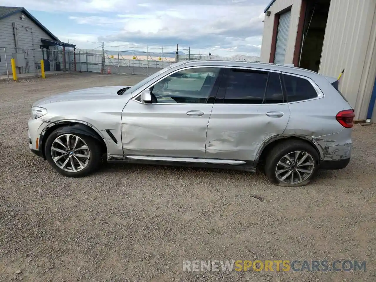 9 Photograph of a damaged car 5UXTR9C56KLP96171 BMW X3 2019