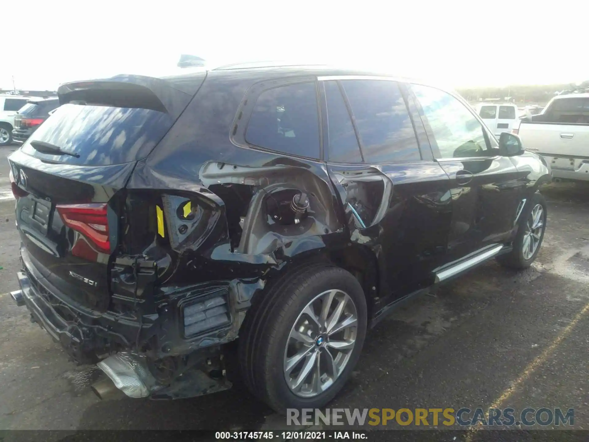 4 Photograph of a damaged car 5UXTR9C56KLR04353 BMW X3 2019