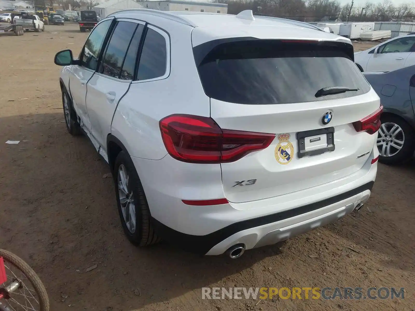 3 Photograph of a damaged car 5UXTR9C56KLR04434 BMW X3 2019