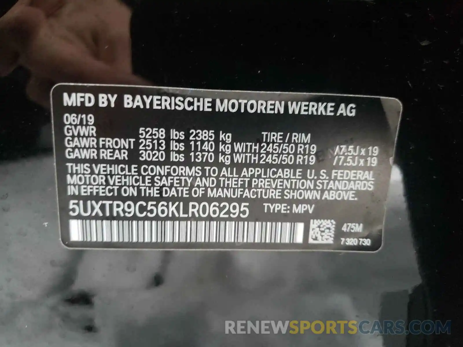 10 Photograph of a damaged car 5UXTR9C56KLR06295 BMW X3 2019