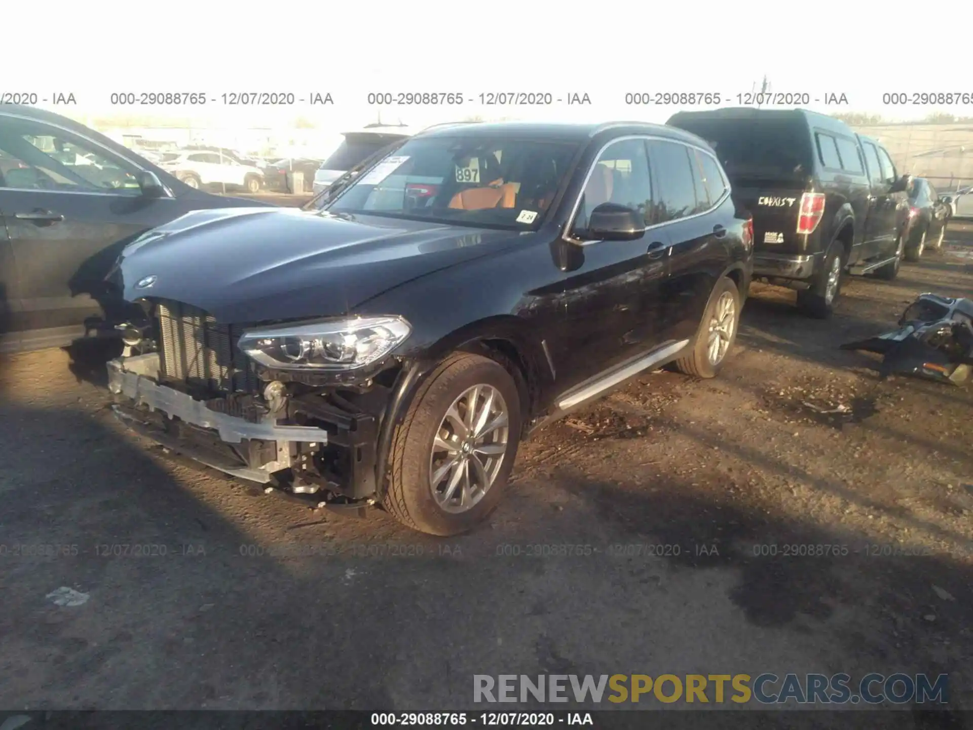 2 Фотография поврежденного автомобиля 5UXTR9C56KLR08015 BMW X3 2019