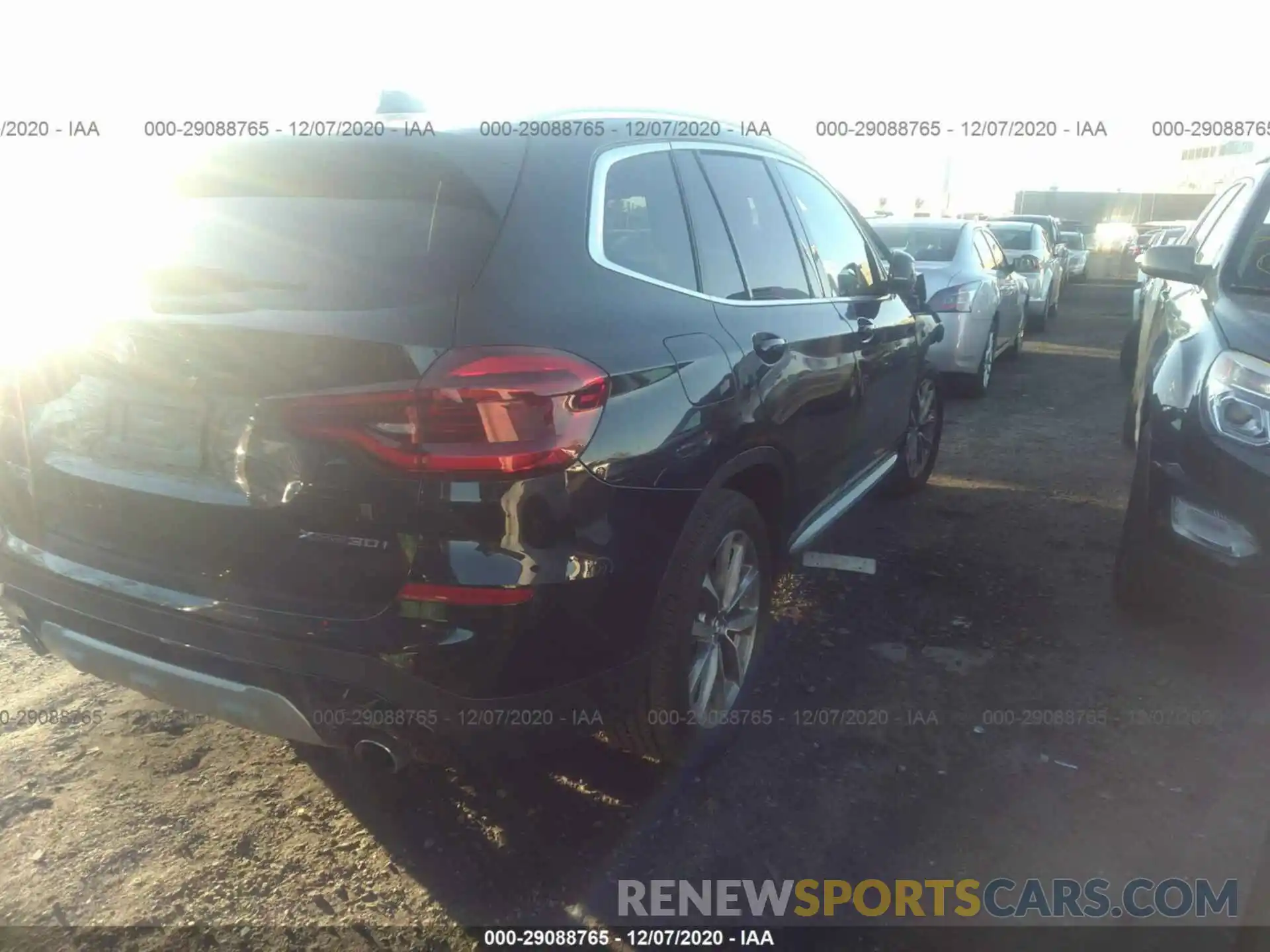 4 Photograph of a damaged car 5UXTR9C56KLR08015 BMW X3 2019