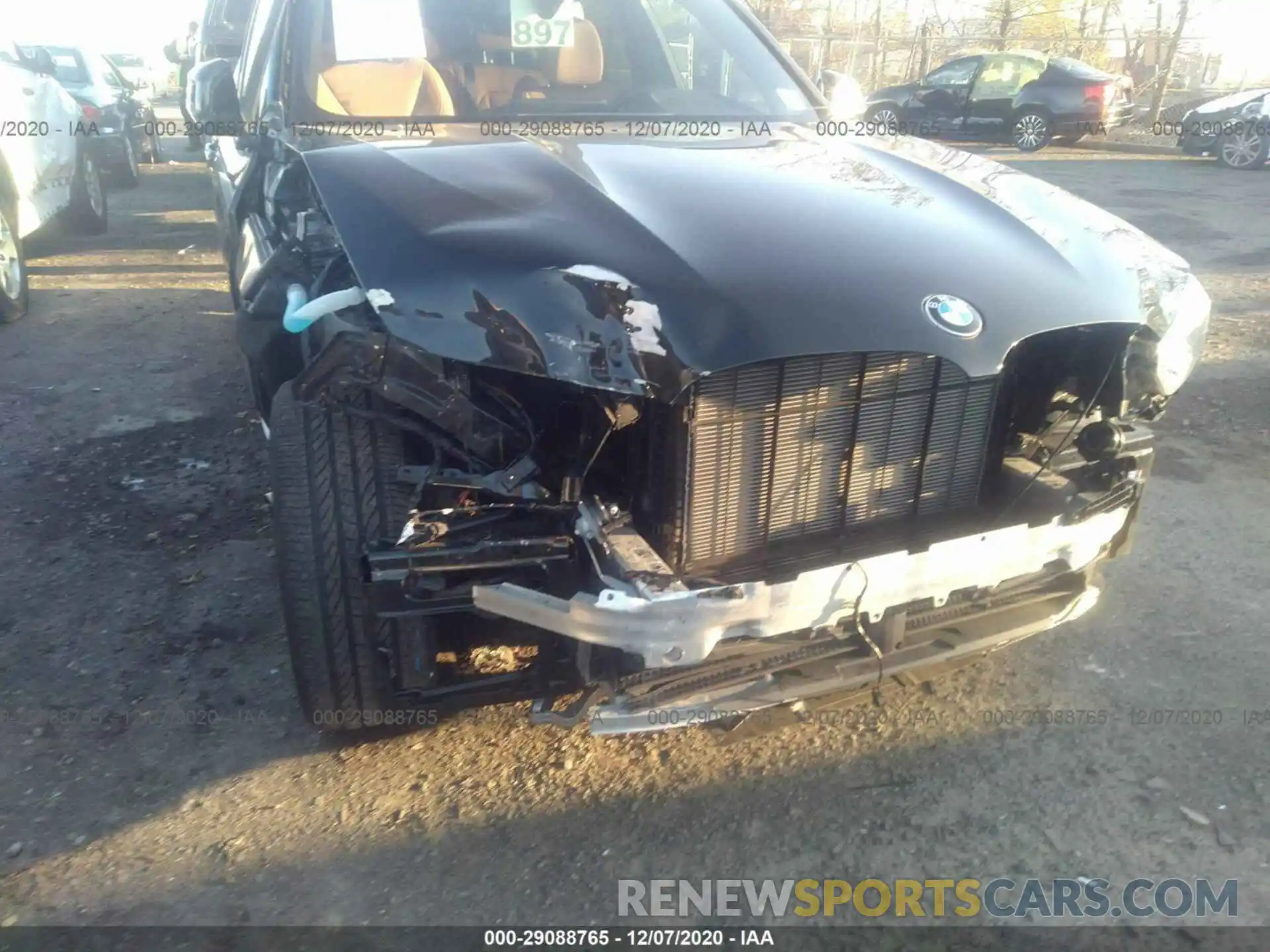 6 Photograph of a damaged car 5UXTR9C56KLR08015 BMW X3 2019