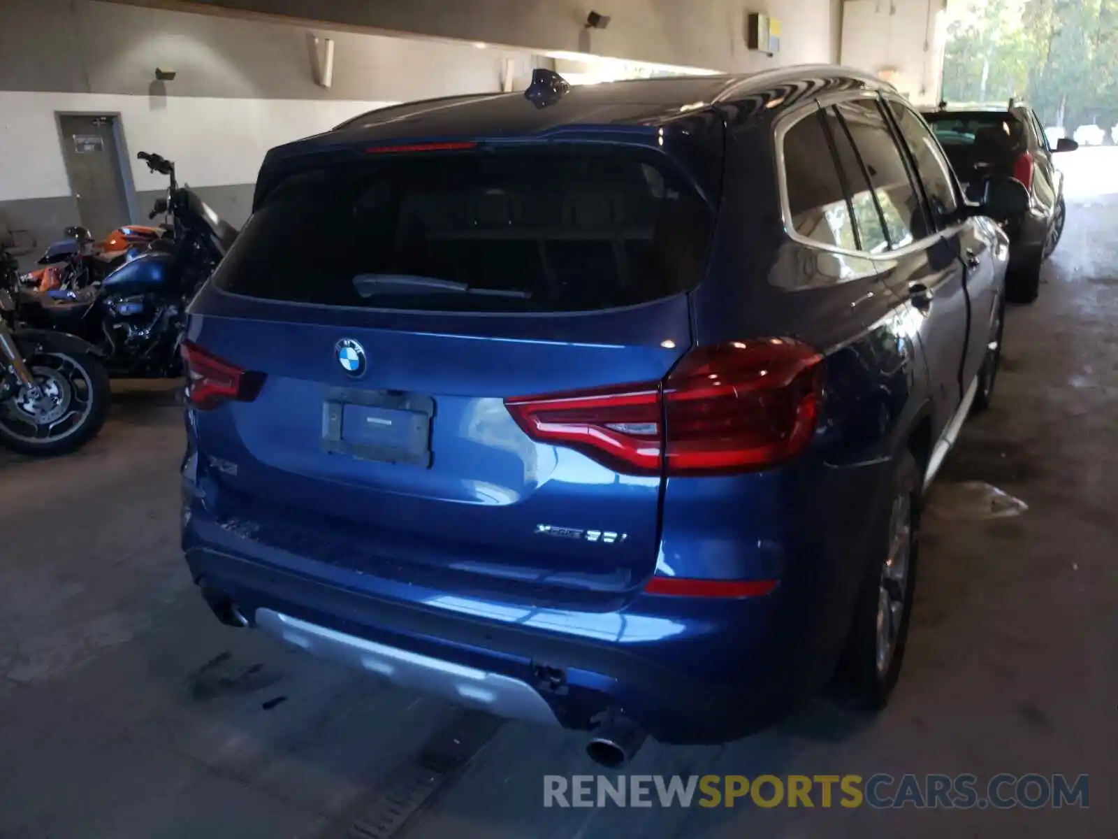 4 Photograph of a damaged car 5UXTR9C56KLR10122 BMW X3 2019