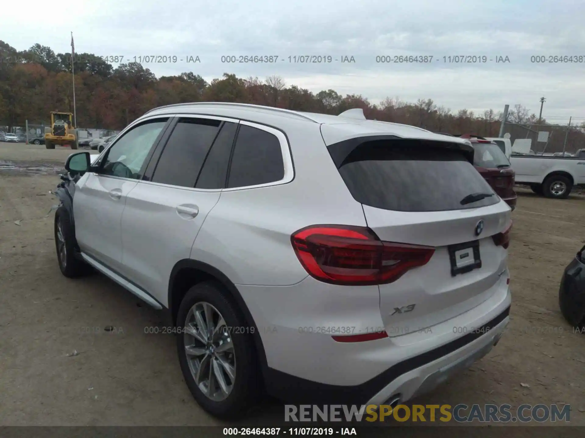 3 Photograph of a damaged car 5UXTR9C56KLR10363 BMW X3 2019