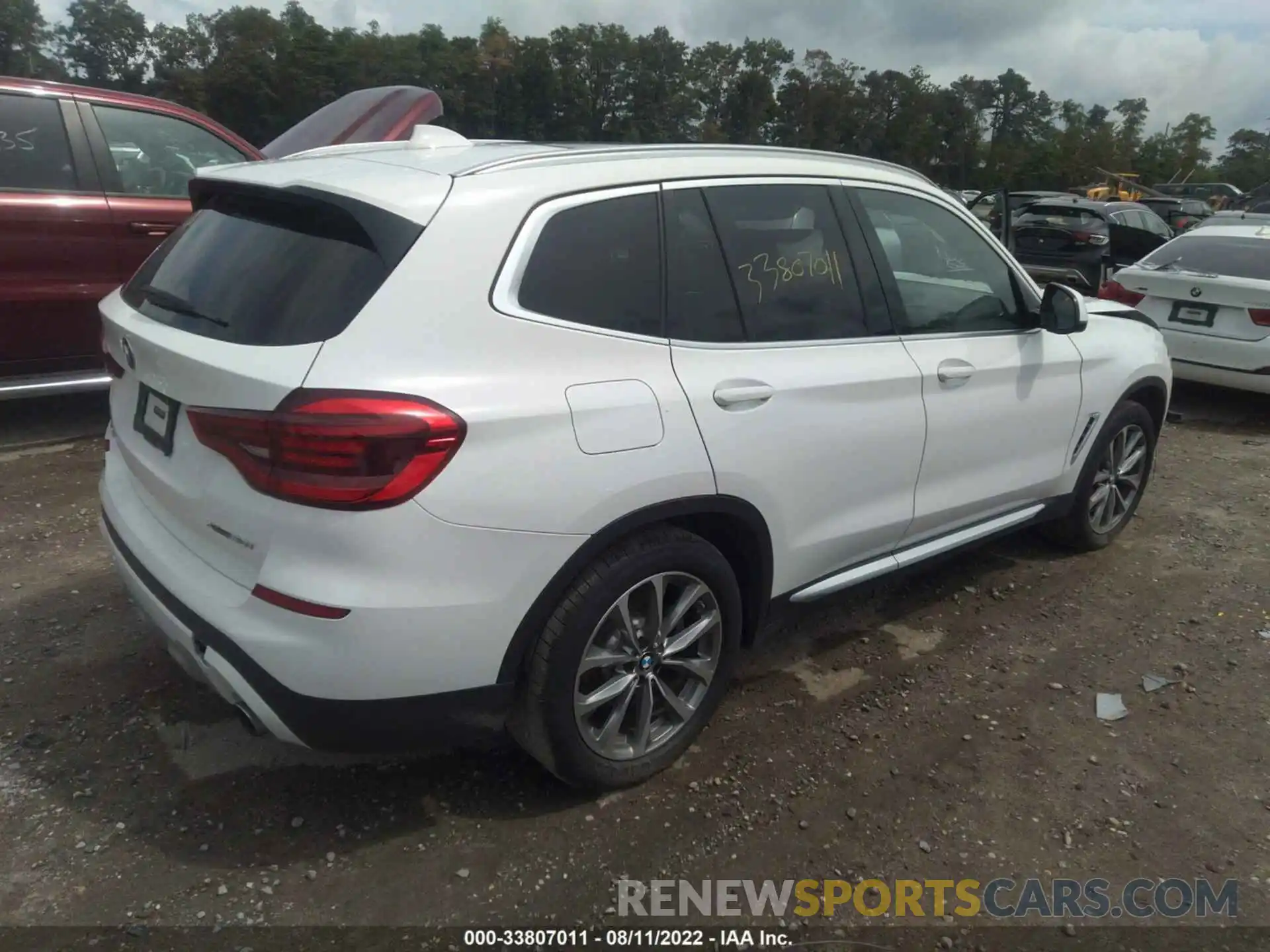 4 Фотография поврежденного автомобиля 5UXTR9C57KLE12854 BMW X3 2019