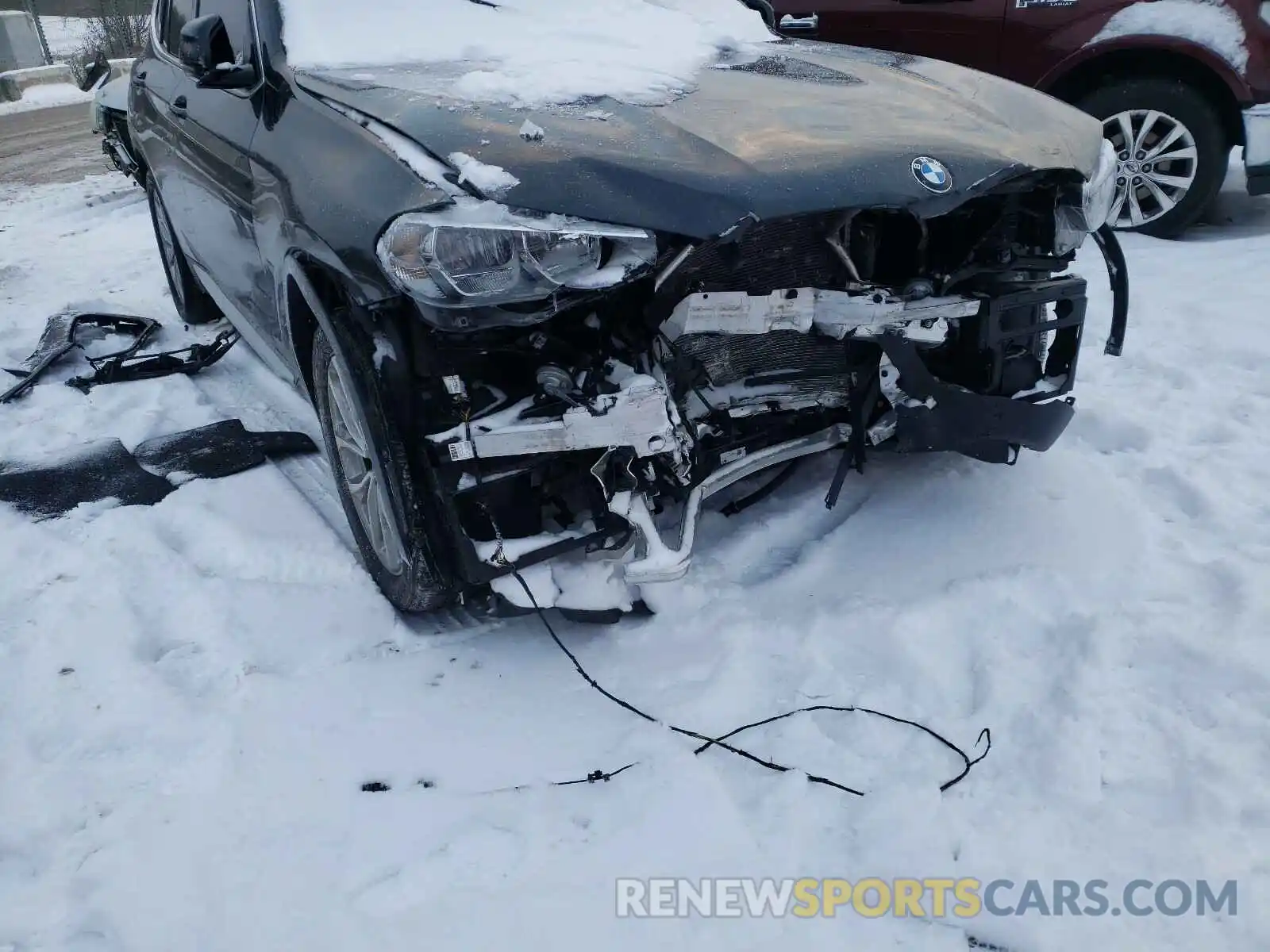 9 Фотография поврежденного автомобиля 5UXTR9C57KLE13261 BMW X3 2019
