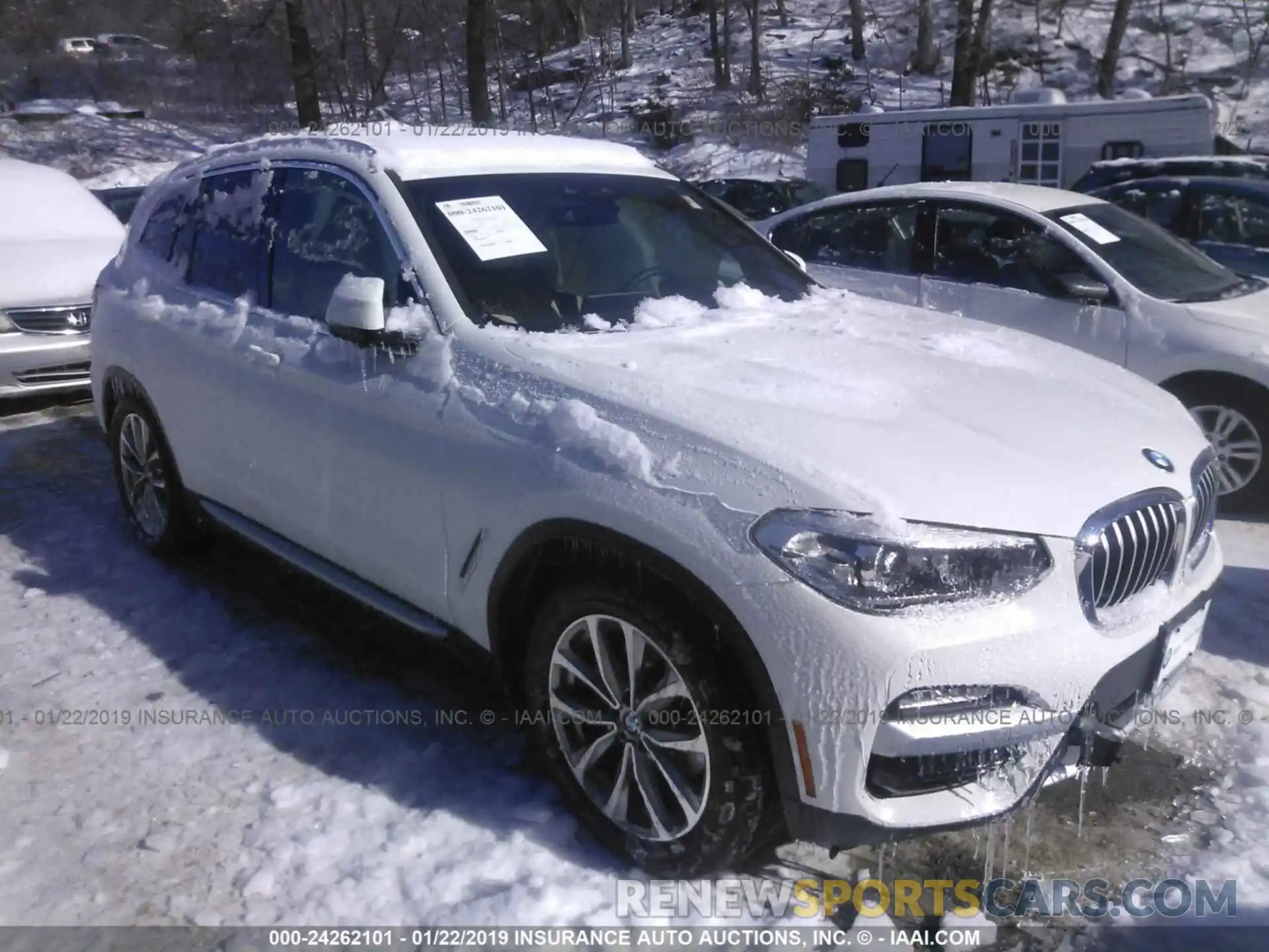 1 Photograph of a damaged car 5UXTR9C57KLE15852 BMW X3 2019