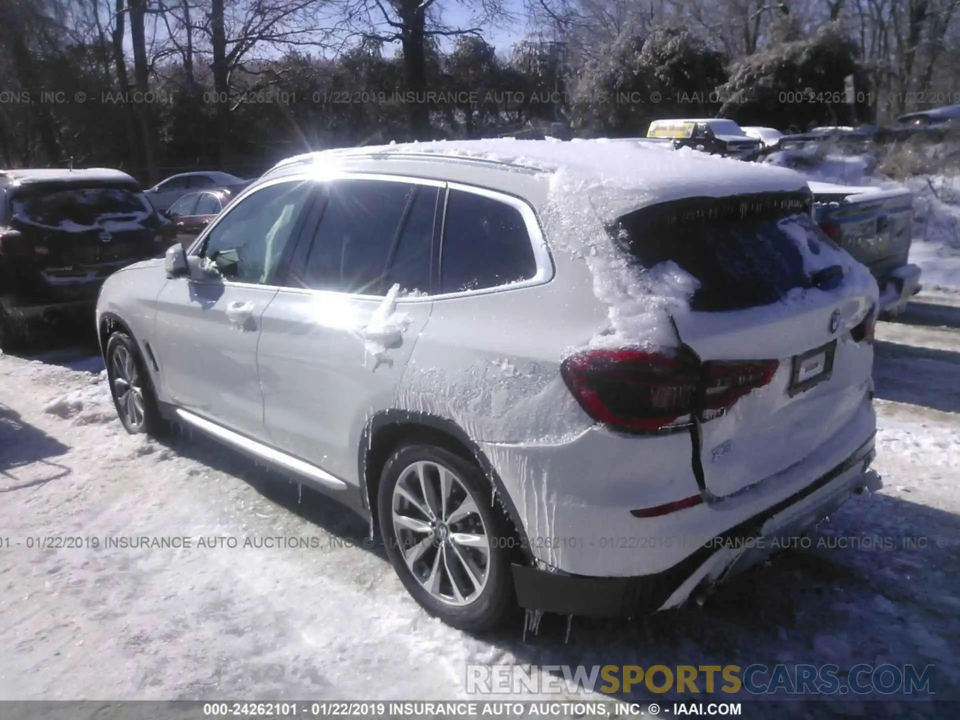 3 Photograph of a damaged car 5UXTR9C57KLE15852 BMW X3 2019