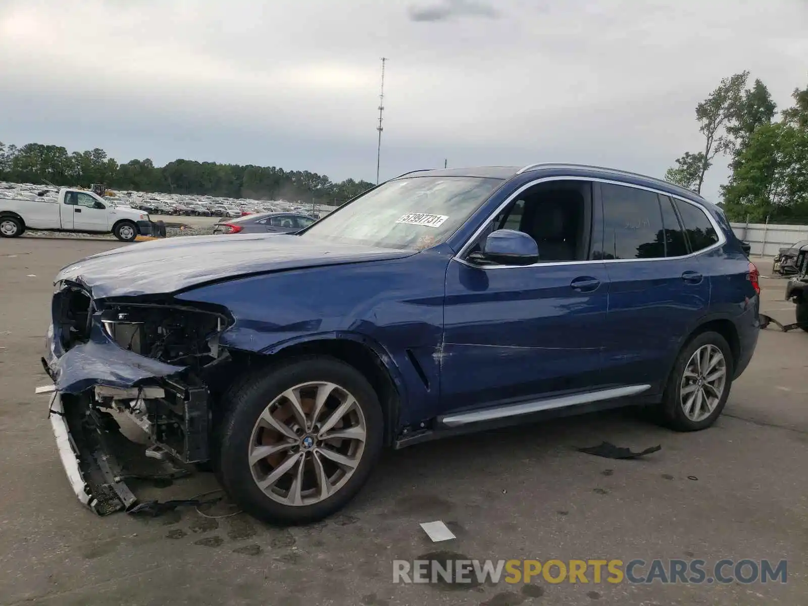 2 Фотография поврежденного автомобиля 5UXTR9C57KLE21568 BMW X3 2019