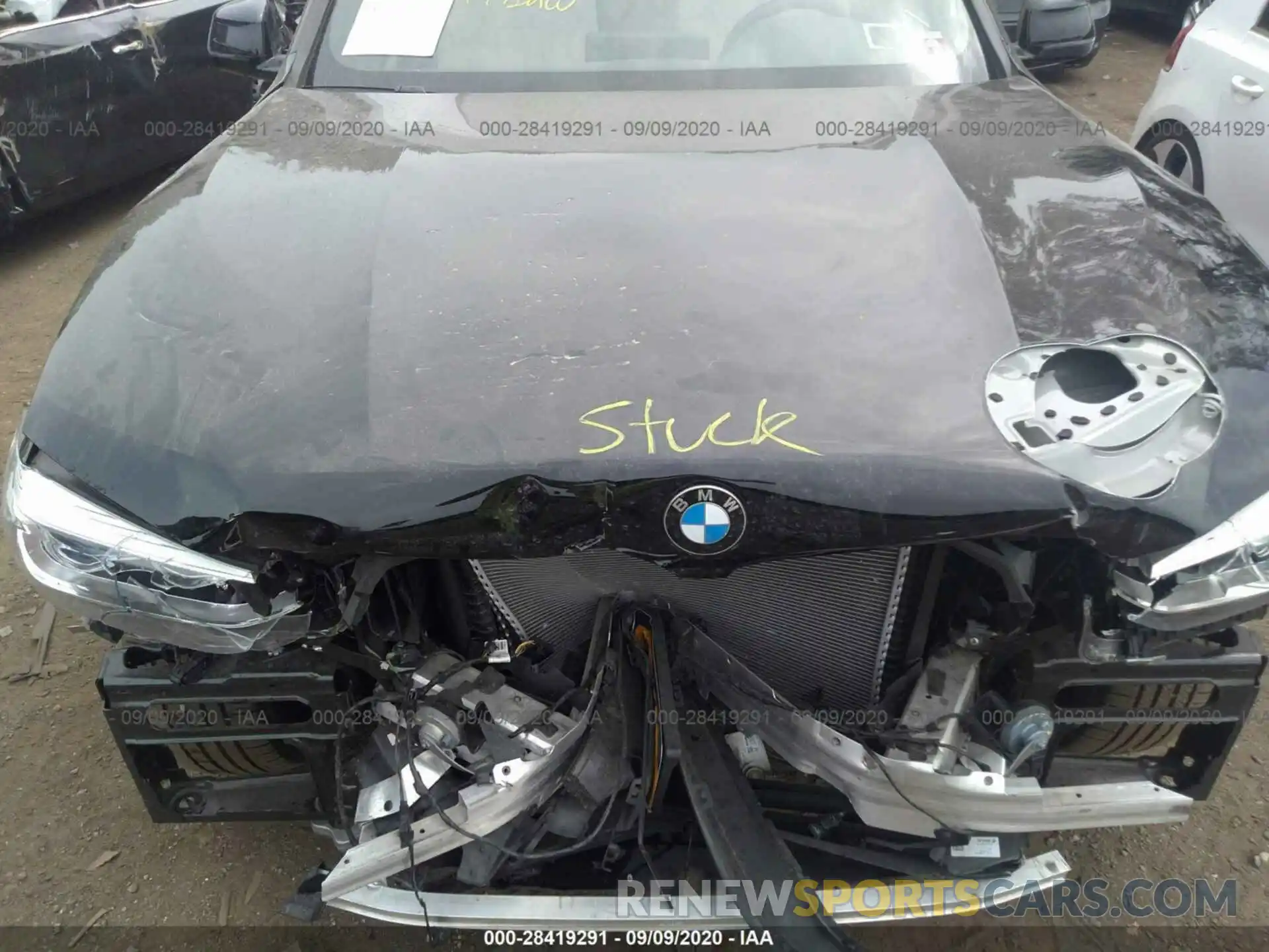 10 Photograph of a damaged car 5UXTR9C57KLP86197 BMW X3 2019