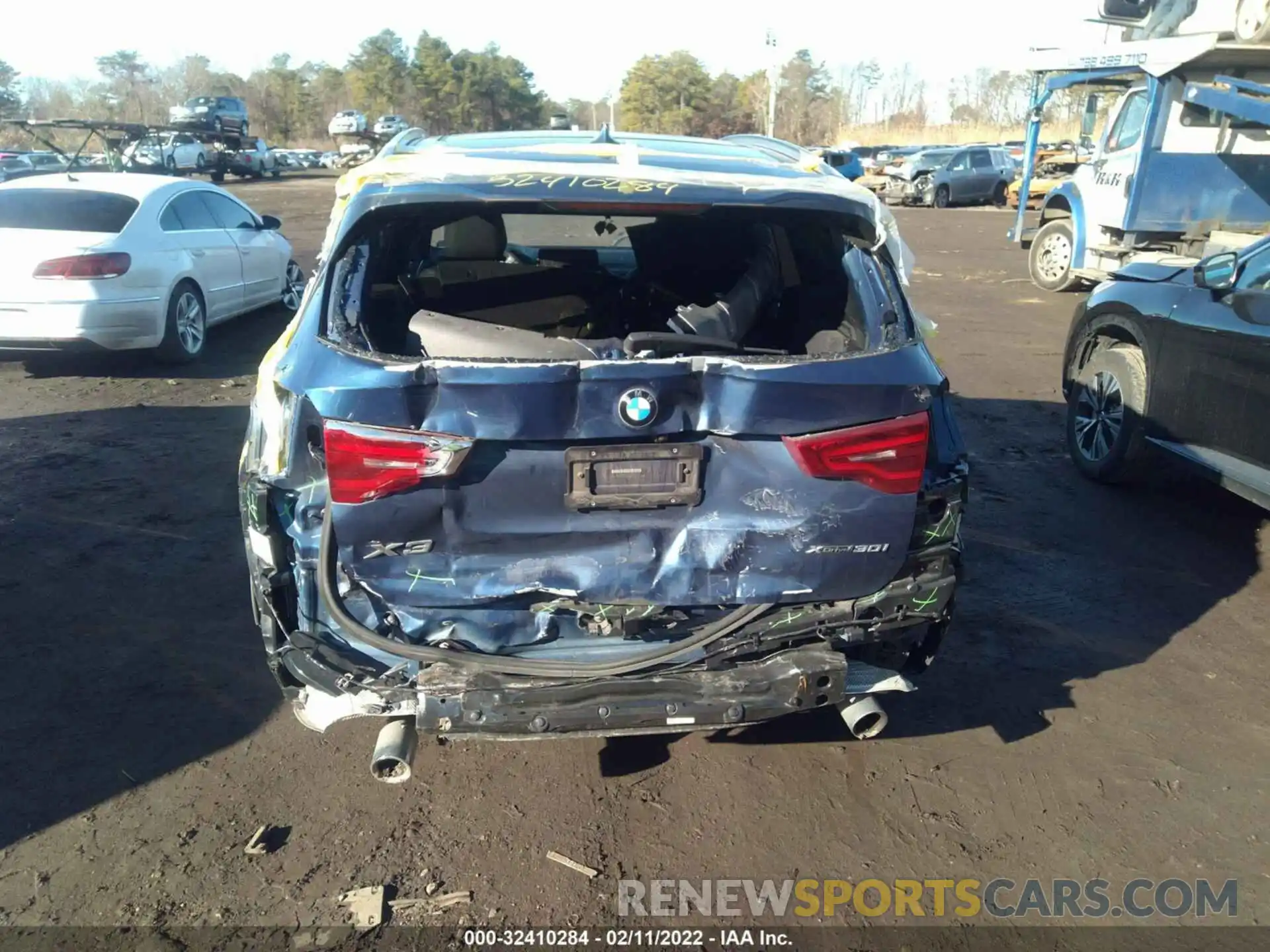 6 Photograph of a damaged car 5UXTR9C57KLP90671 BMW X3 2019