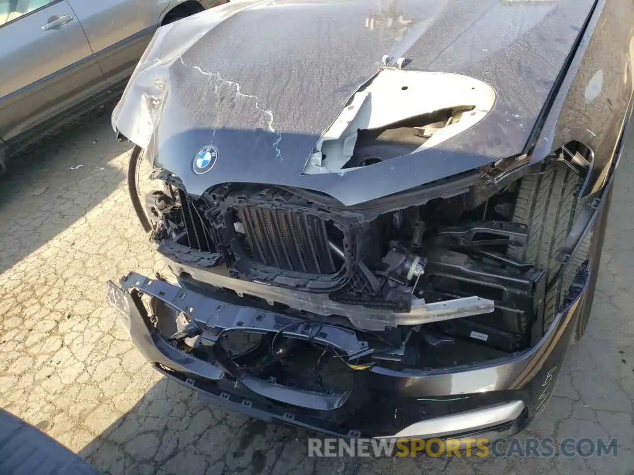 9 Photograph of a damaged car 5UXTR9C57KLR05933 BMW X3 2019