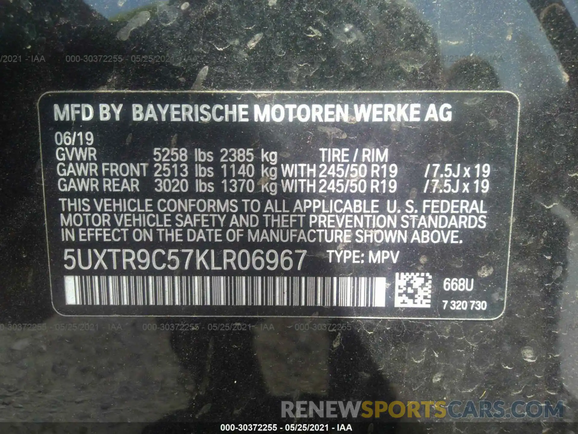 9 Photograph of a damaged car 5UXTR9C57KLR06967 BMW X3 2019