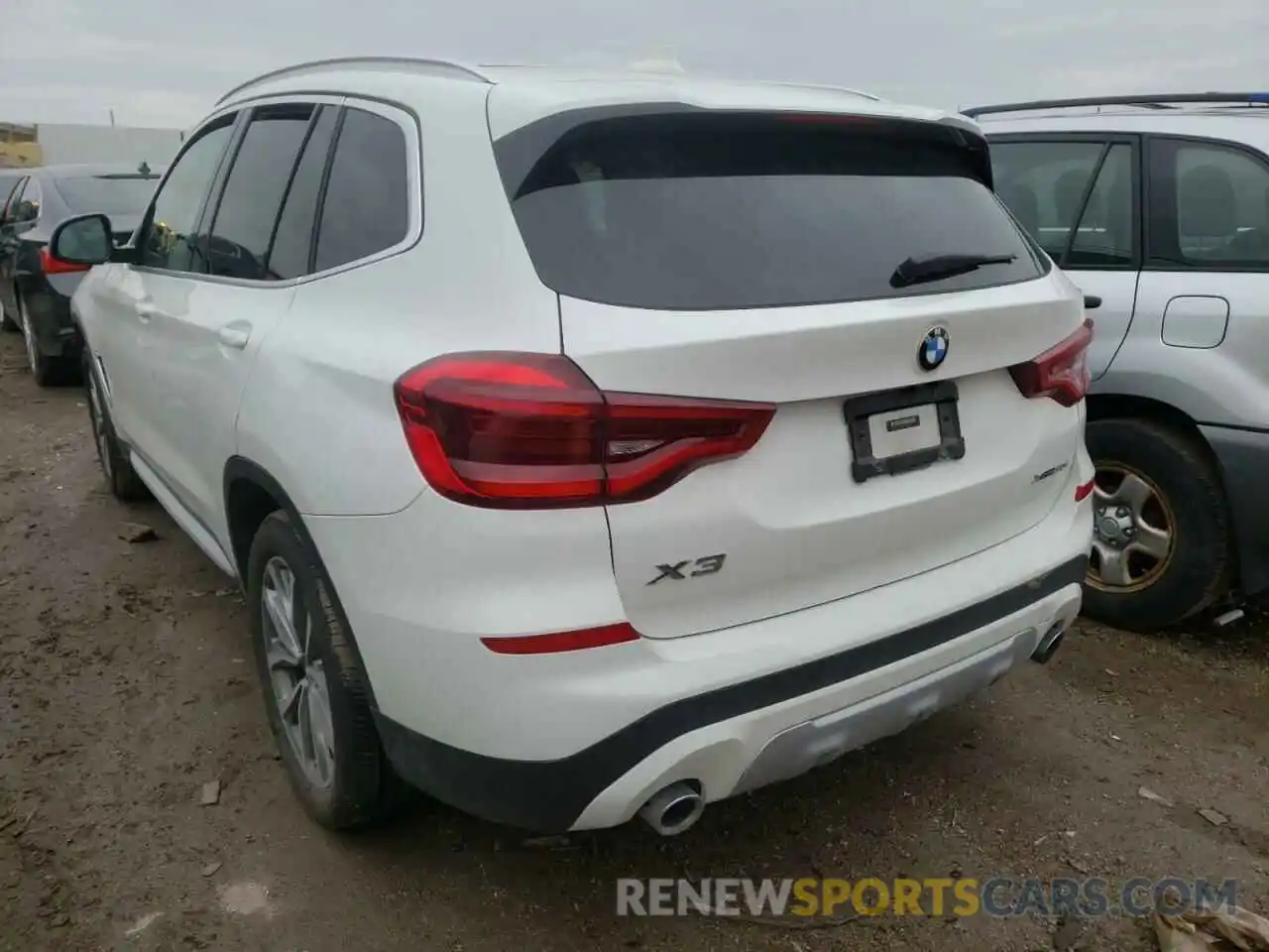 3 Photograph of a damaged car 5UXTR9C58KLD97670 BMW X3 2019