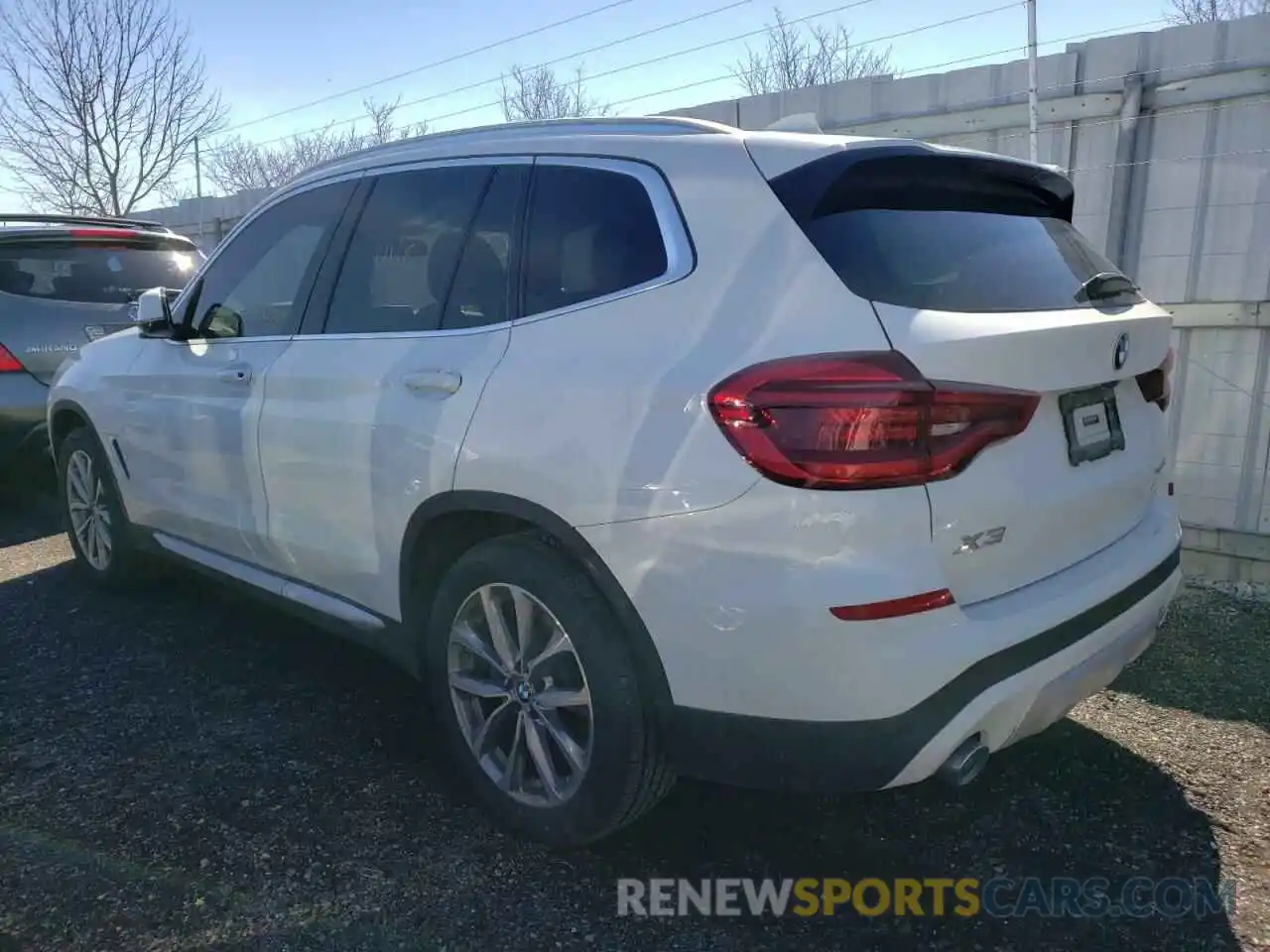 3 Photograph of a damaged car 5UXTR9C58KLE11132 BMW X3 2019