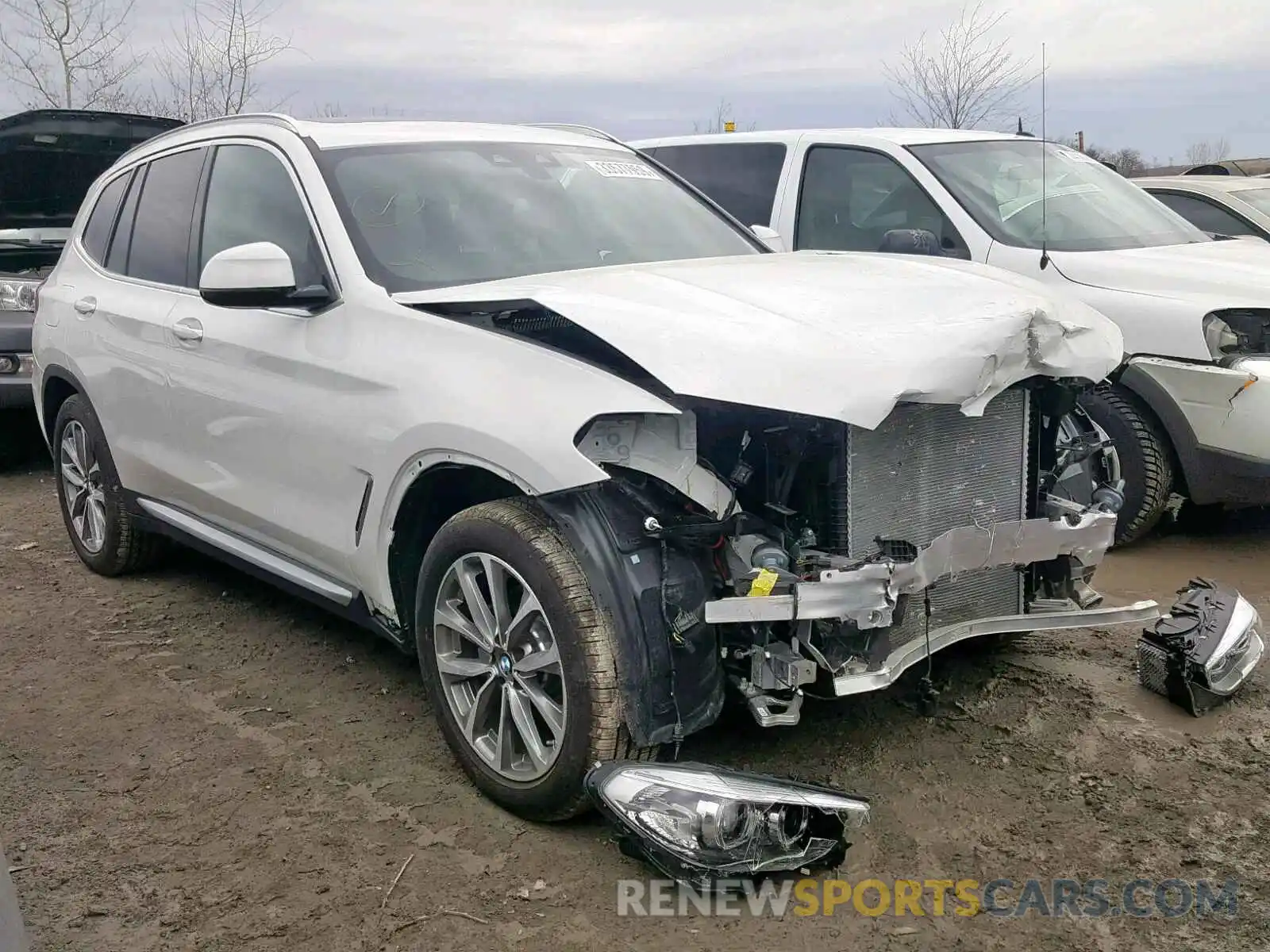 1 Photograph of a damaged car 5UXTR9C58KLE11311 BMW X3 2019