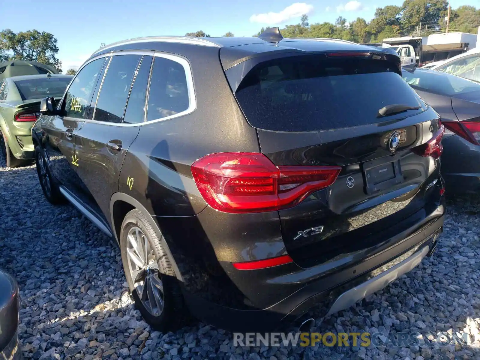 3 Photograph of a damaged car 5UXTR9C58KLE12121 BMW X3 2019