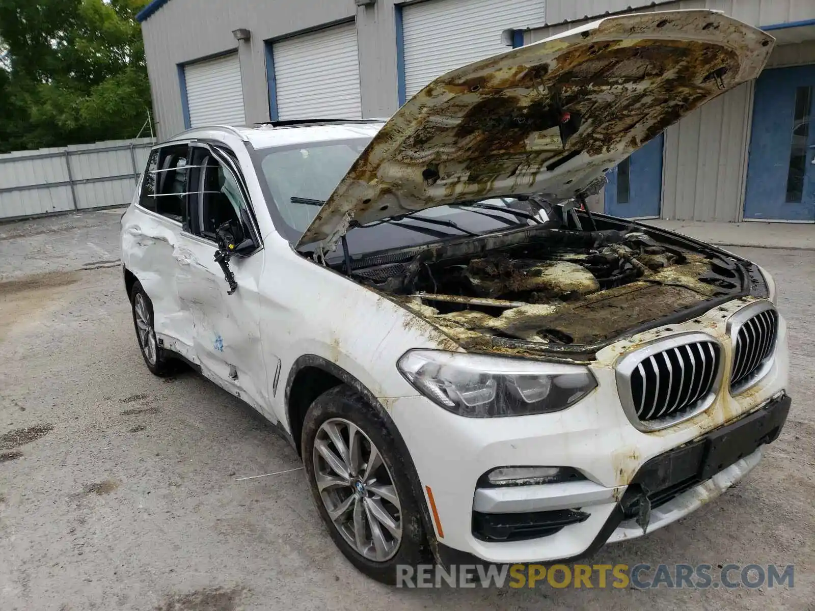 9 Photograph of a damaged car 5UXTR9C58KLE13690 BMW X3 2019