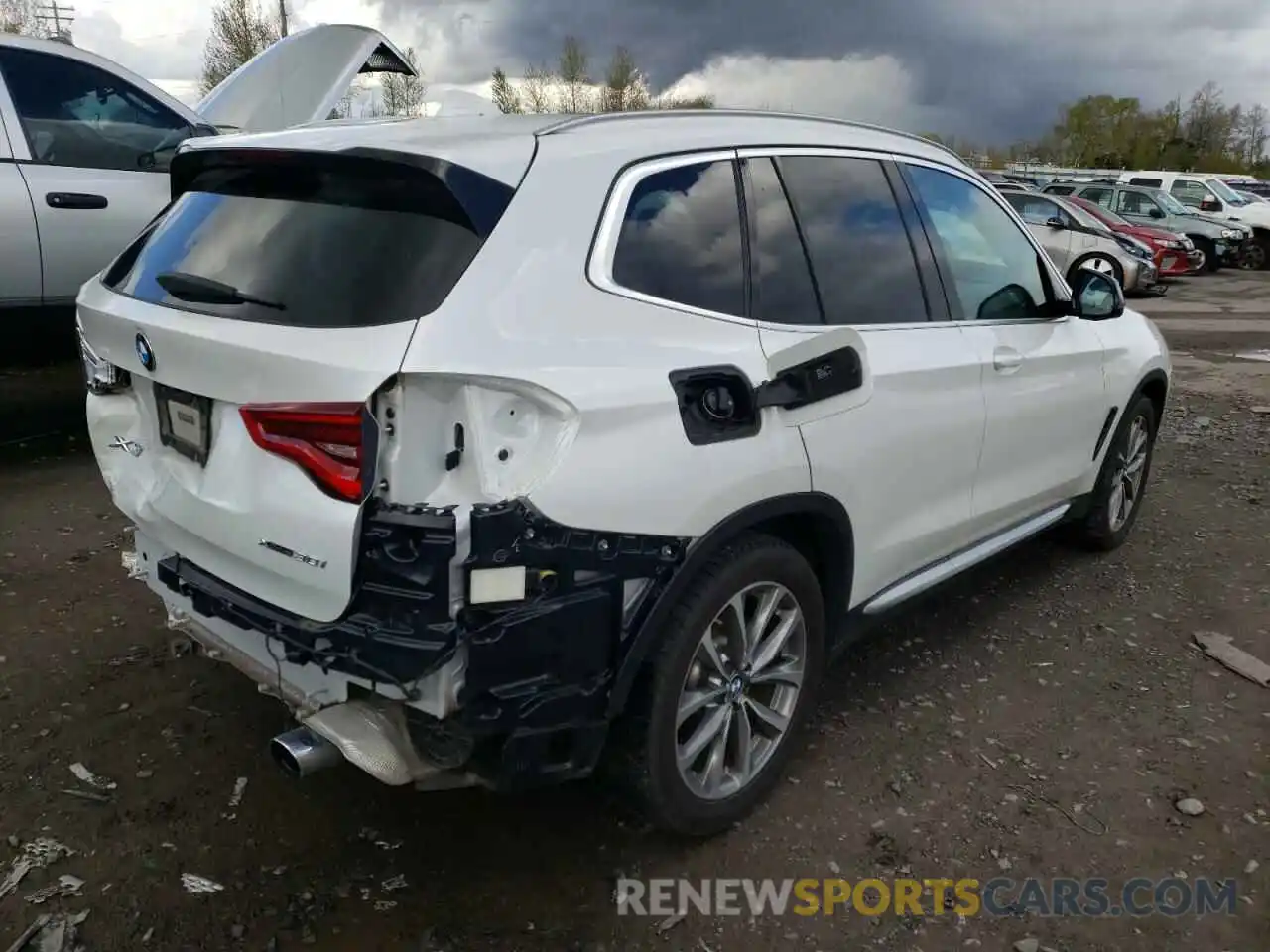 4 Photograph of a damaged car 5UXTR9C58KLE17299 BMW X3 2019