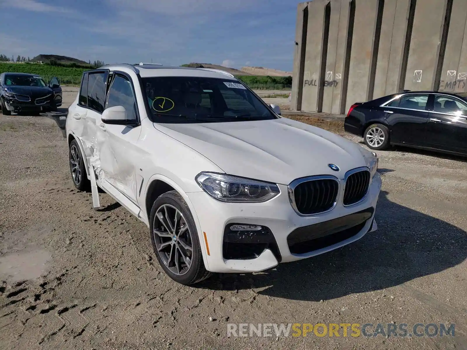 1 Photograph of a damaged car 5UXTR9C58KLE17352 BMW X3 2019