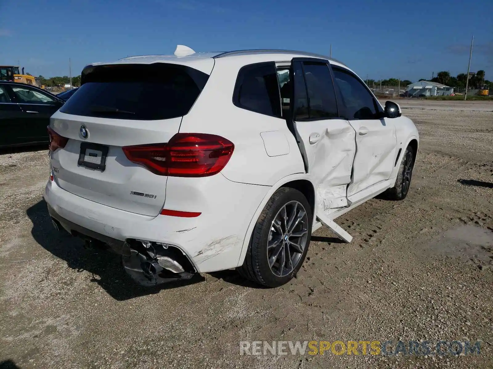 4 Photograph of a damaged car 5UXTR9C58KLE17352 BMW X3 2019