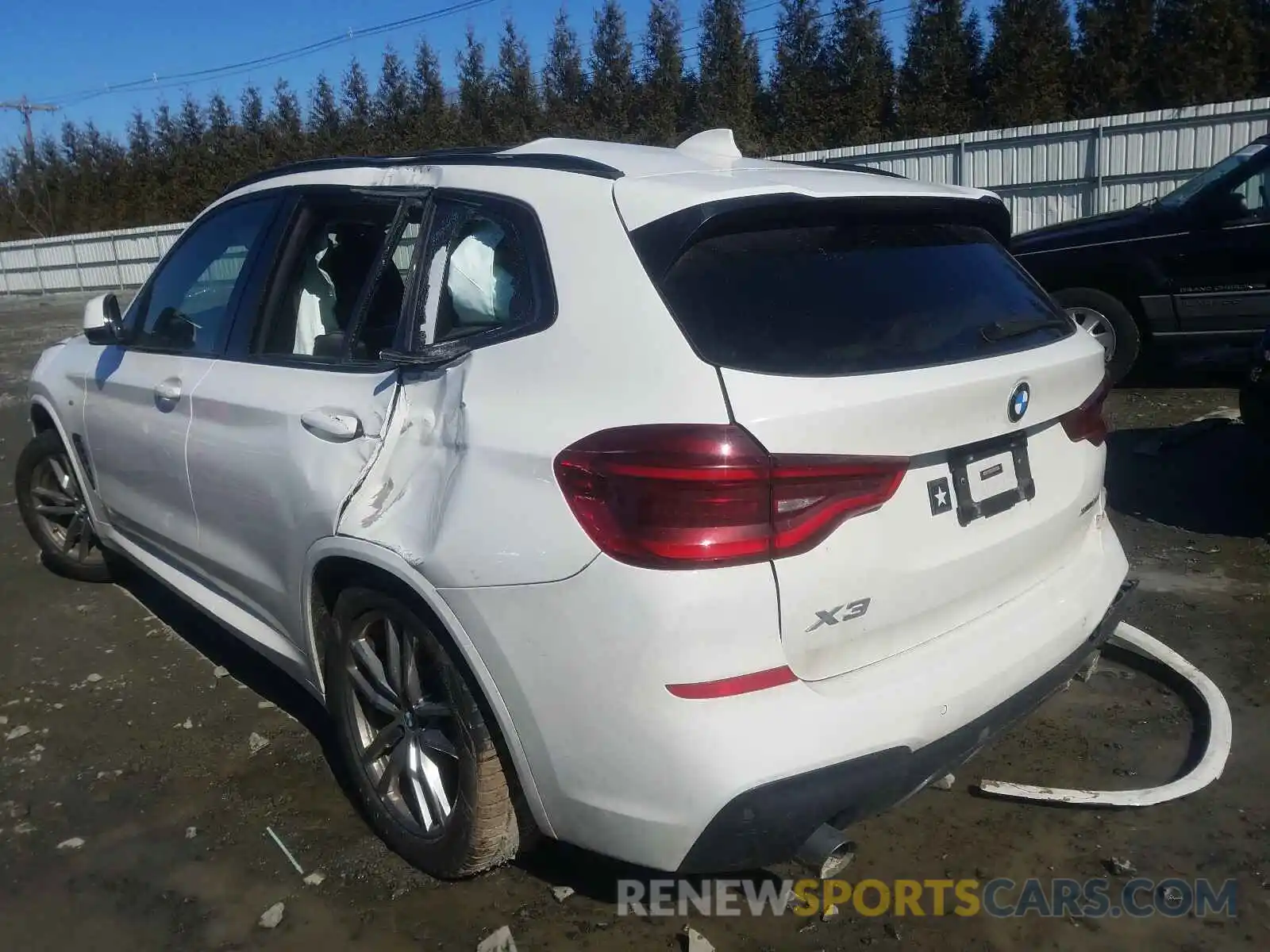 3 Photograph of a damaged car 5UXTR9C58KLP76634 BMW X3 2019