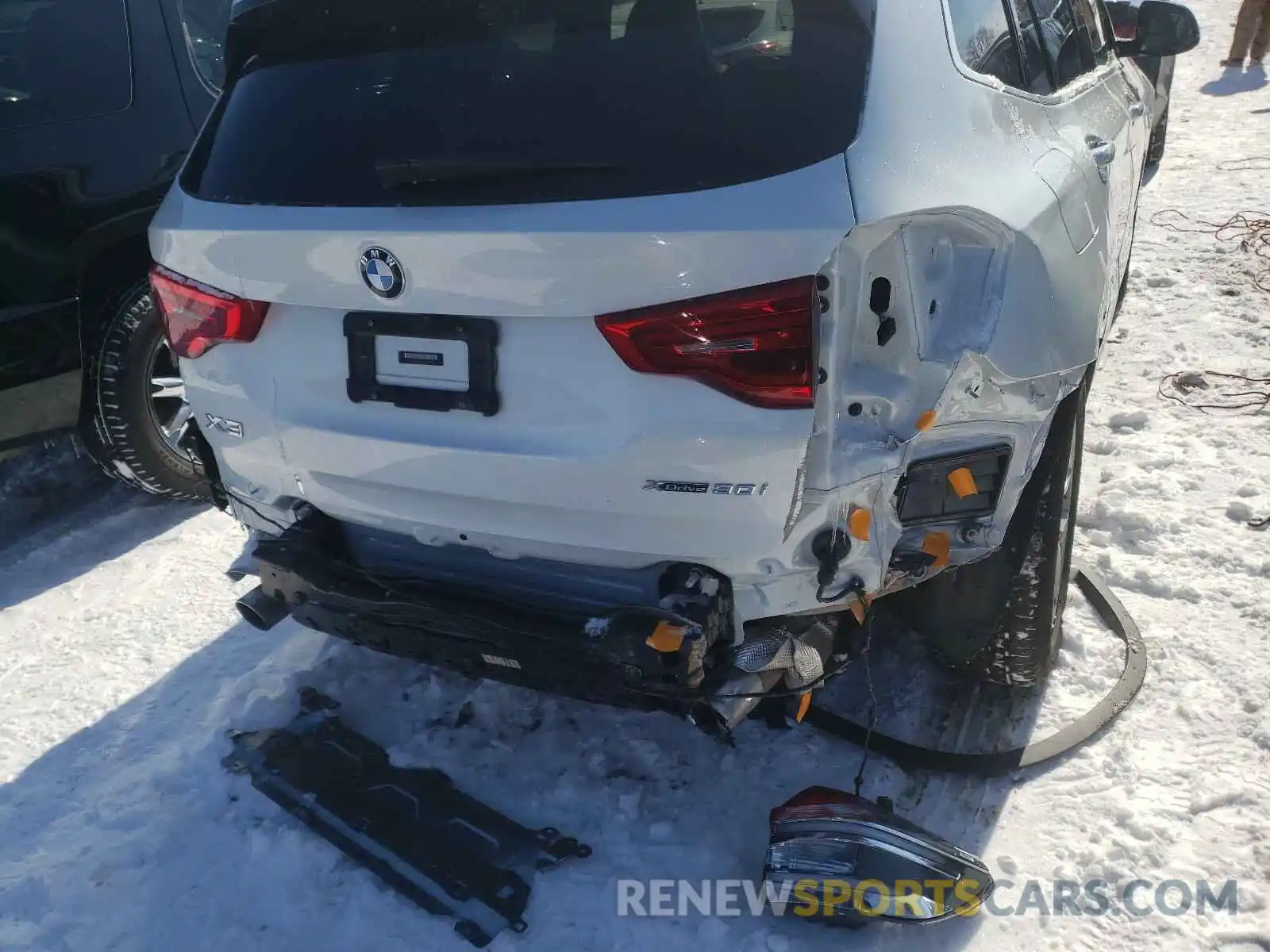 9 Photograph of a damaged car 5UXTR9C58KLP92171 BMW X3 2019