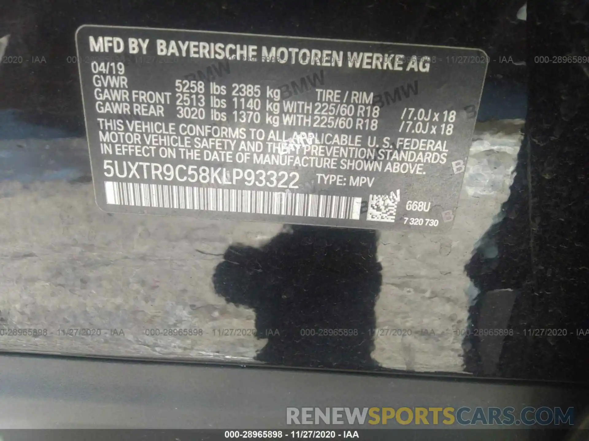 9 Photograph of a damaged car 5UXTR9C58KLP93322 BMW X3 2019