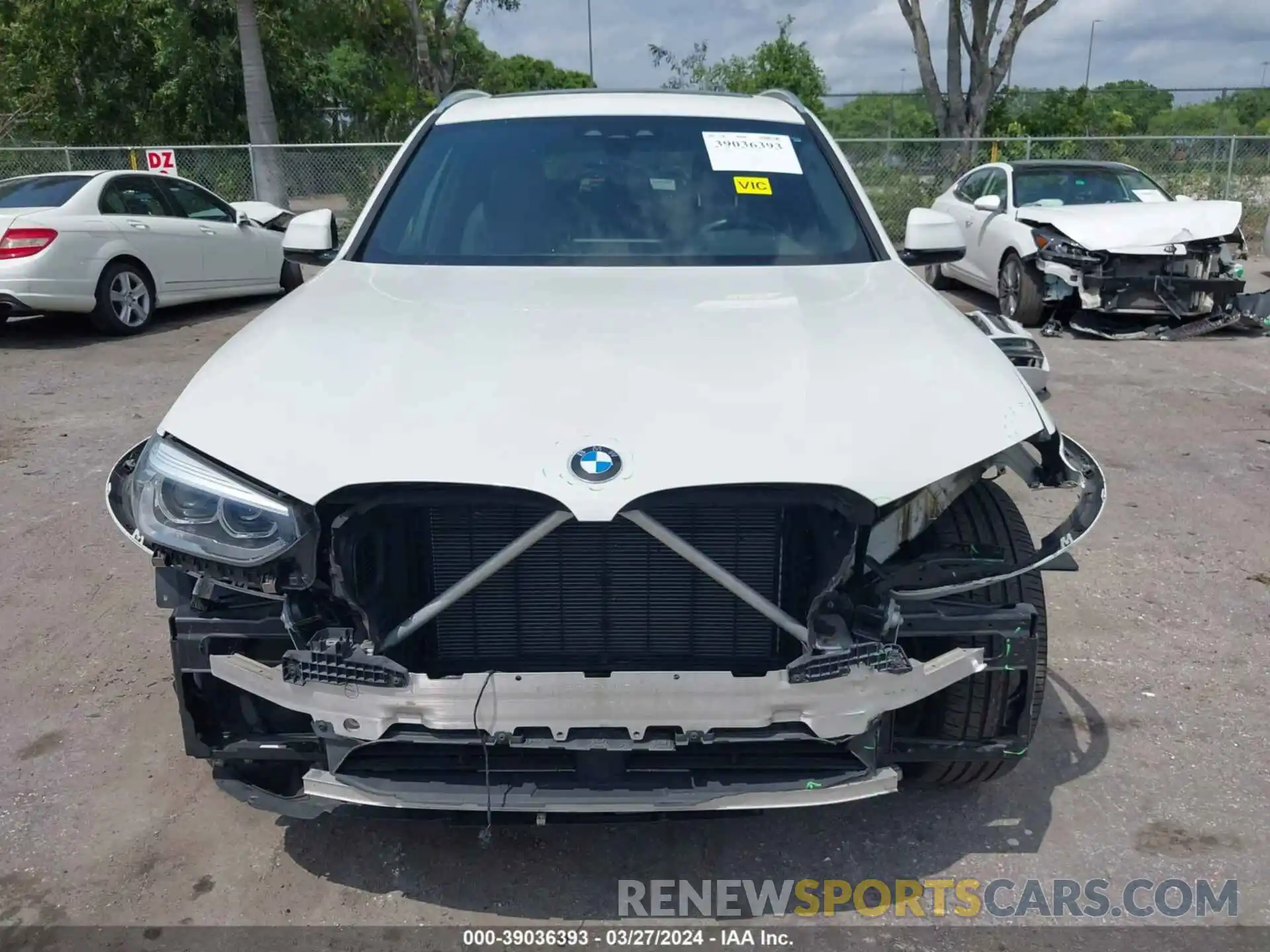 13 Photograph of a damaged car 5UXTR9C58KLP95314 BMW X3 2019