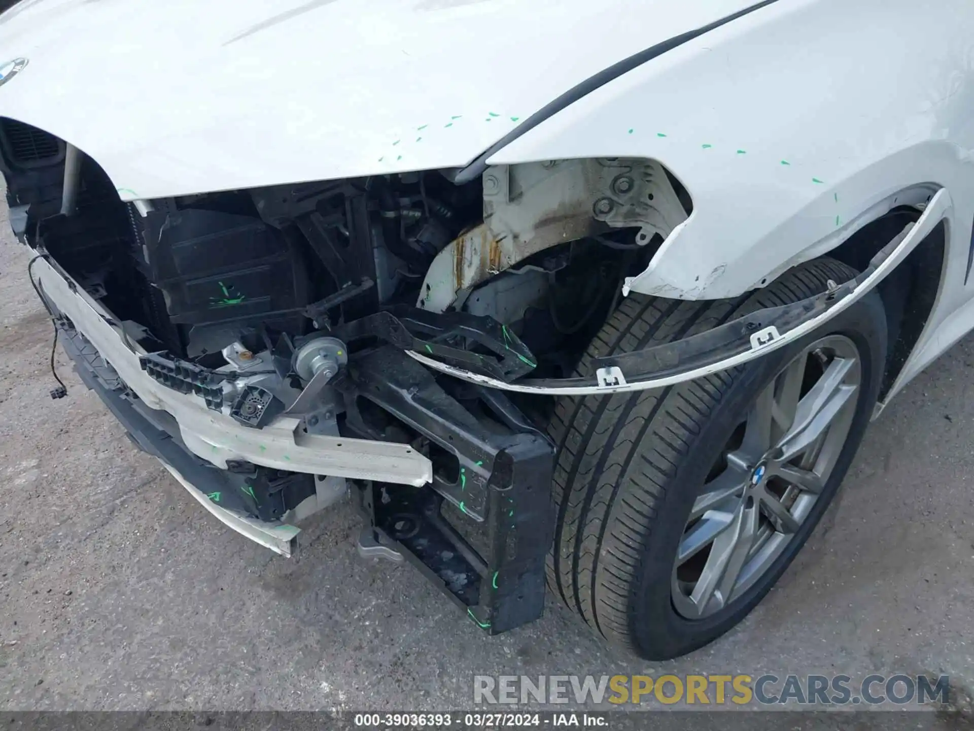 6 Photograph of a damaged car 5UXTR9C58KLP95314 BMW X3 2019