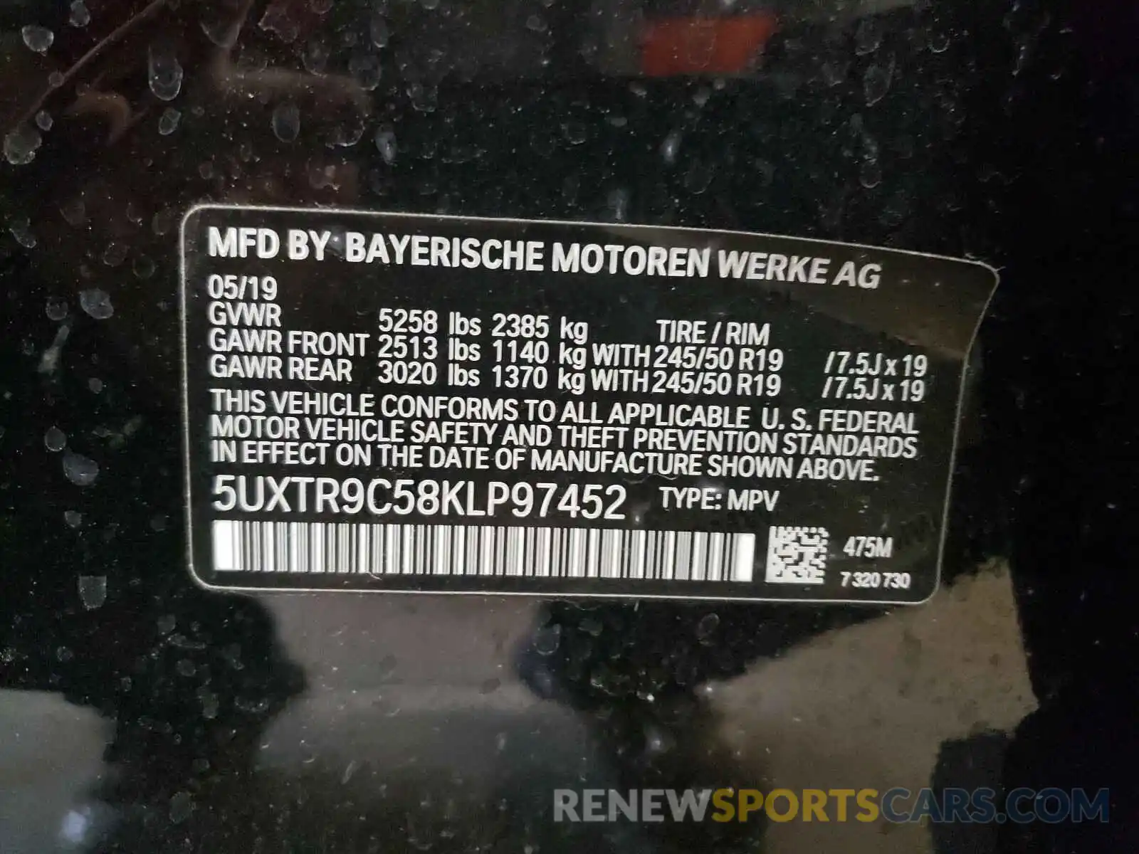 10 Photograph of a damaged car 5UXTR9C58KLP97452 BMW X3 2019