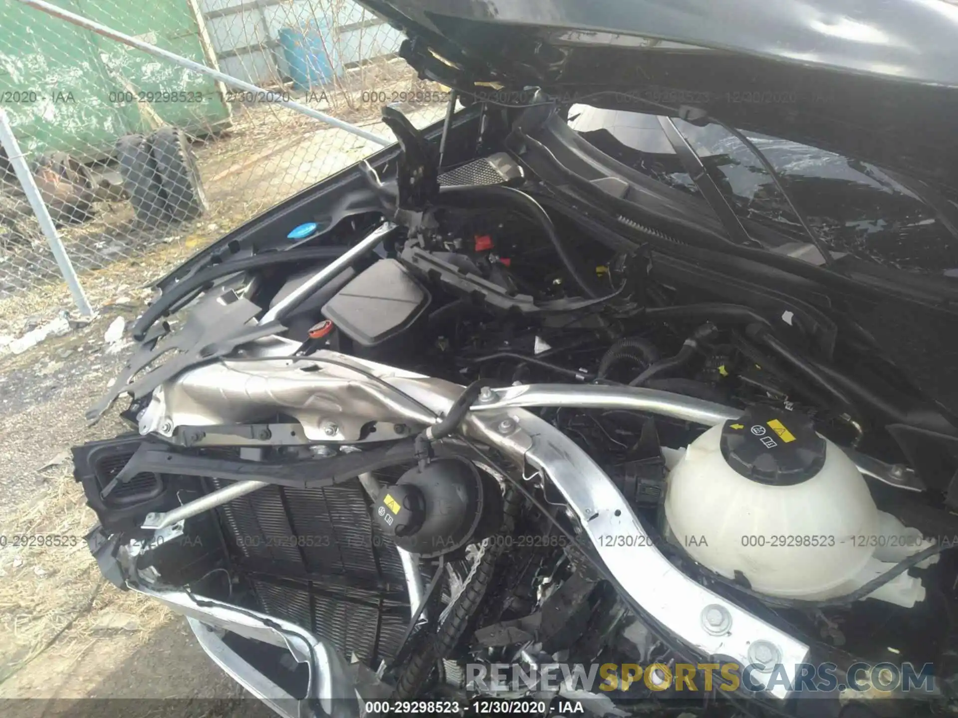 10 Photograph of a damaged car 5UXTR9C58KLR03768 BMW X3 2019