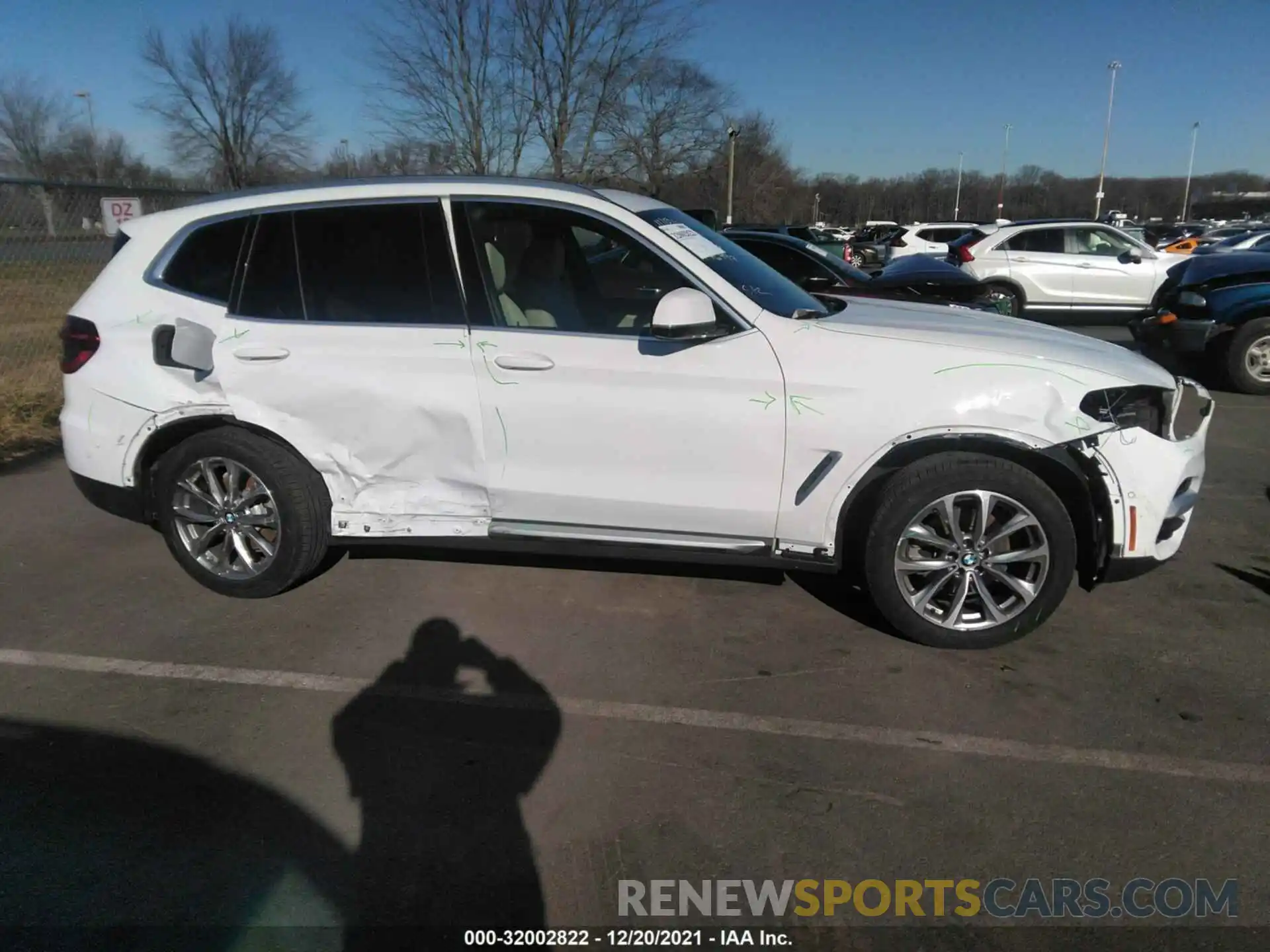 6 Photograph of a damaged car 5UXTR9C58KLR11210 BMW X3 2019