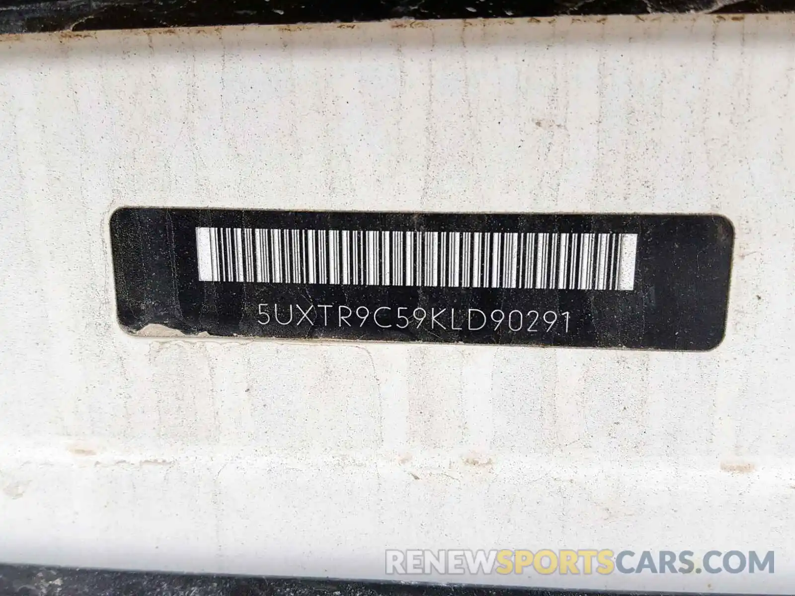 10 Photograph of a damaged car 5UXTR9C59KLD90291 BMW X3 2019
