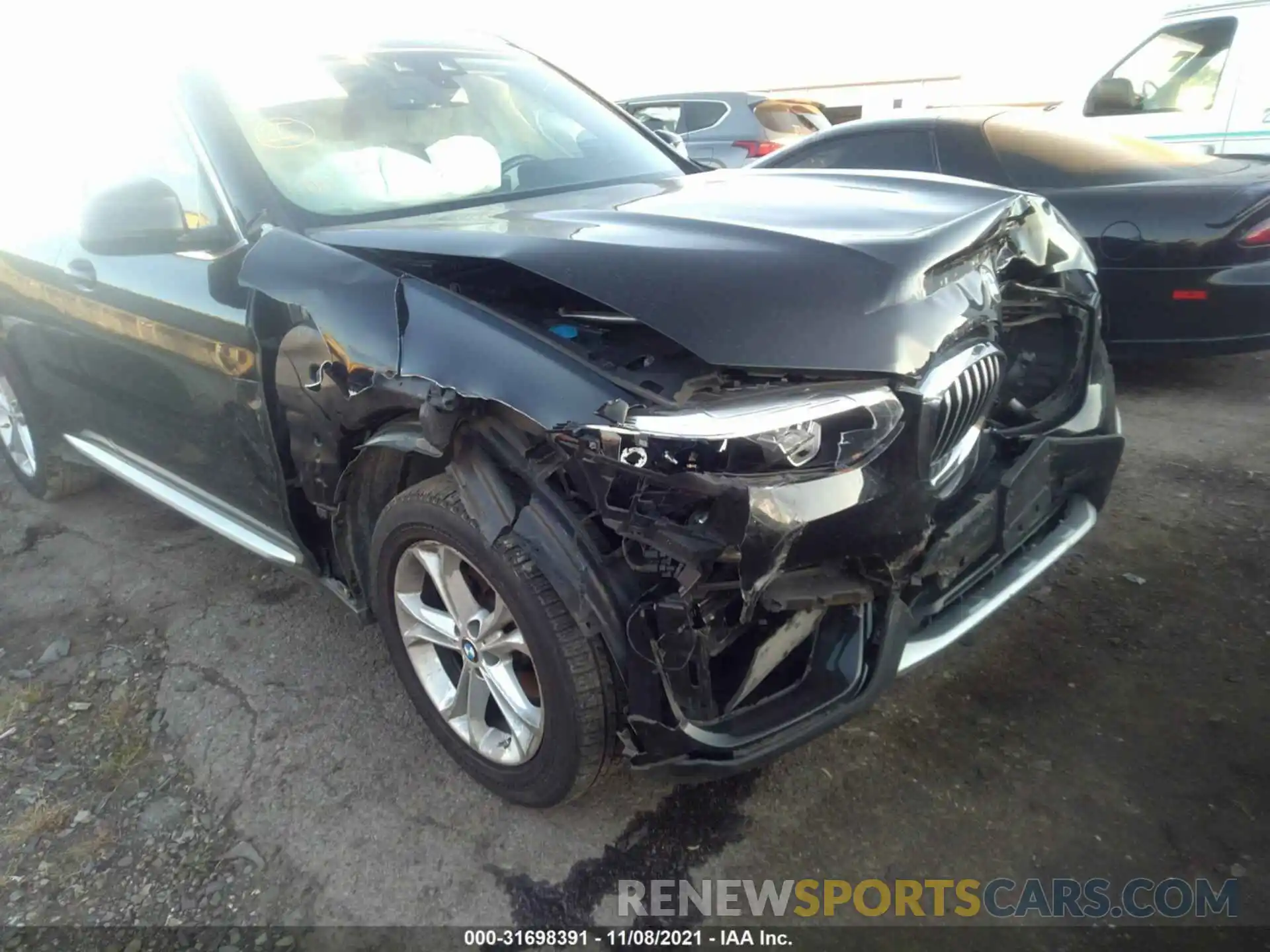 6 Photograph of a damaged car 5UXTR9C59KLD91005 BMW X3 2019