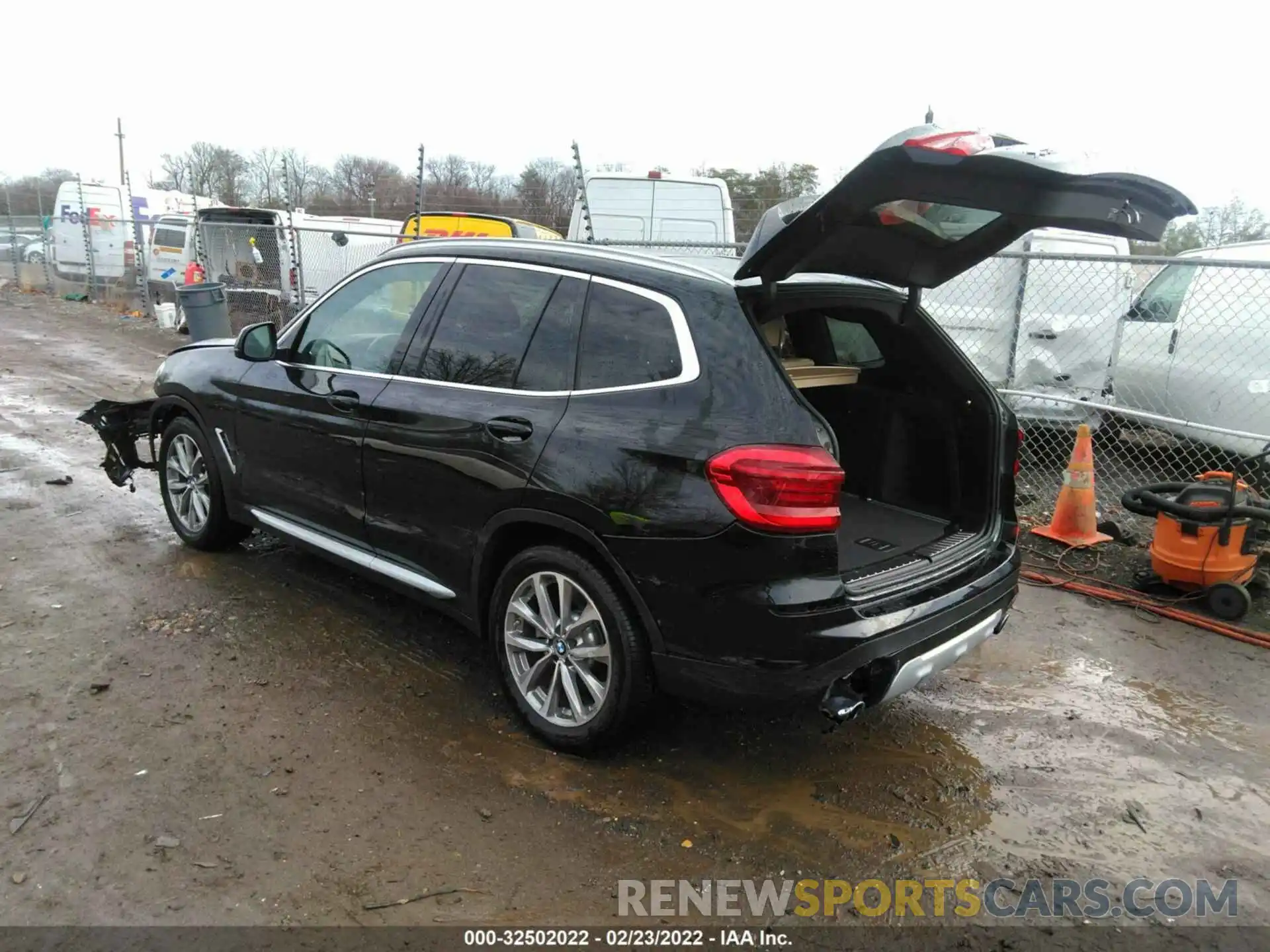 3 Photograph of a damaged car 5UXTR9C59KLD96110 BMW X3 2019