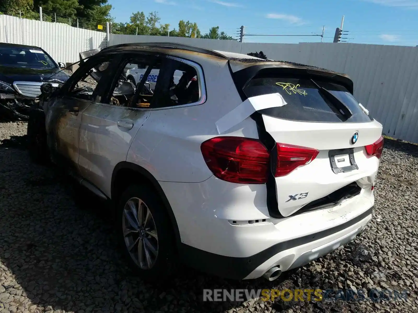 3 Photograph of a damaged car 5UXTR9C59KLE11575 BMW X3 2019