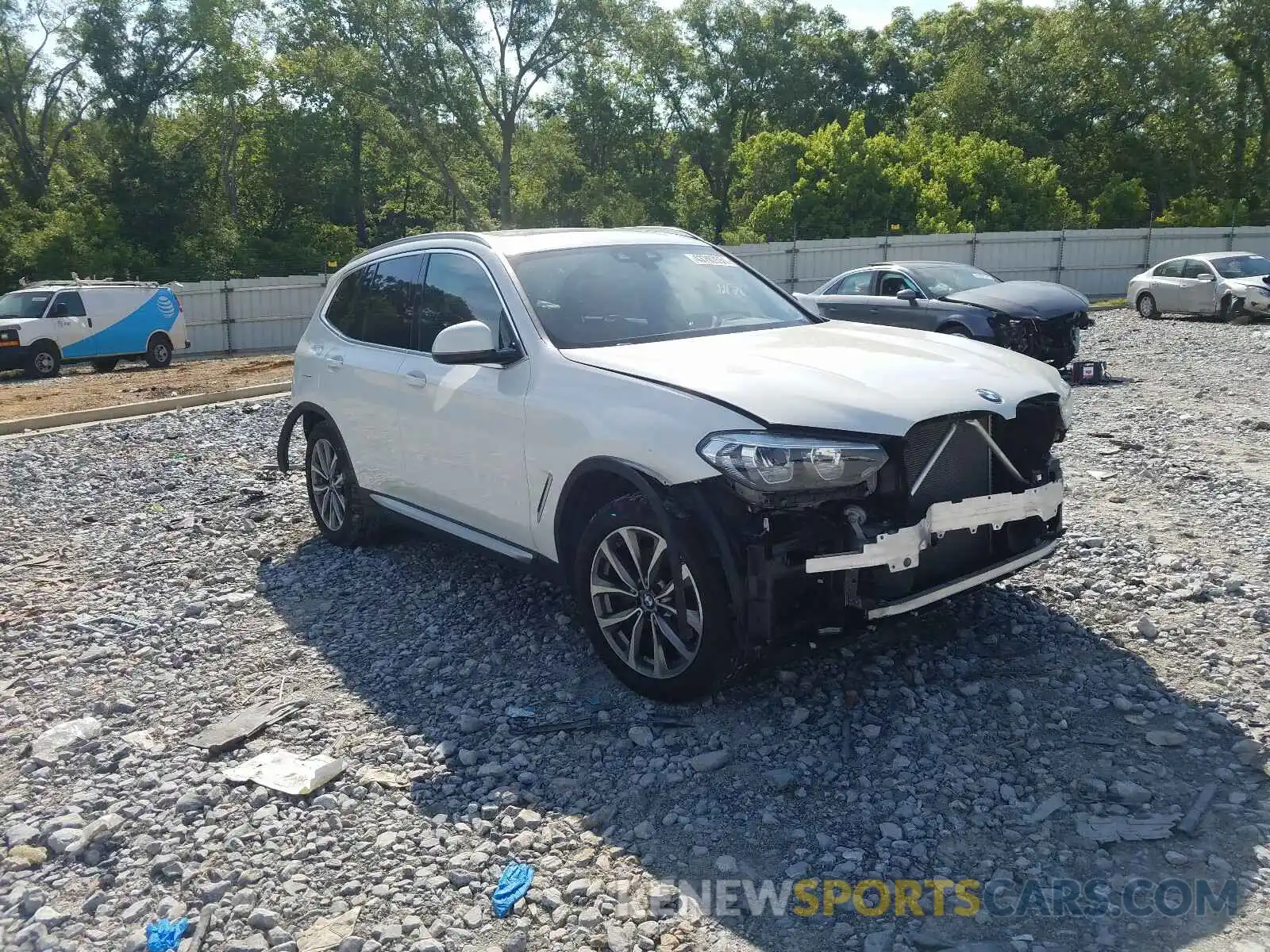 1 Photograph of a damaged car 5UXTR9C59KLE13469 BMW X3 2019