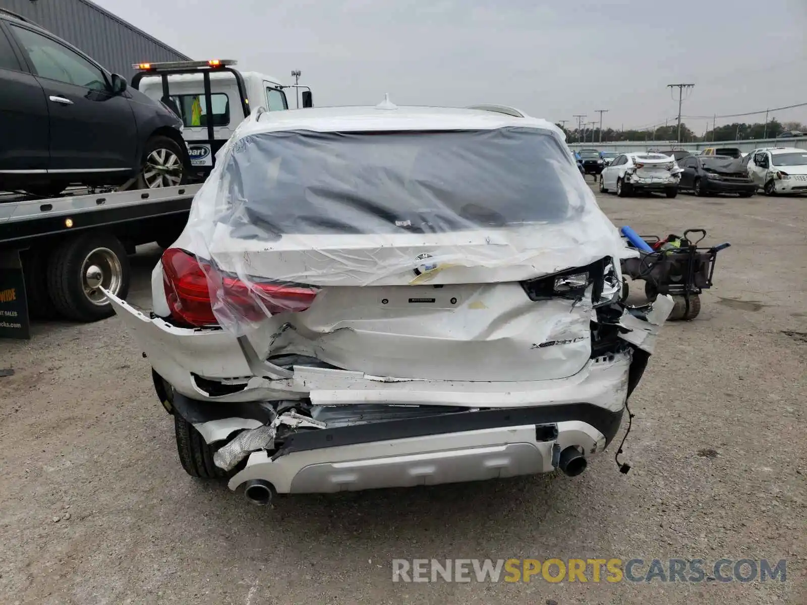 9 Photograph of a damaged car 5UXTR9C59KLE14878 BMW X3 2019