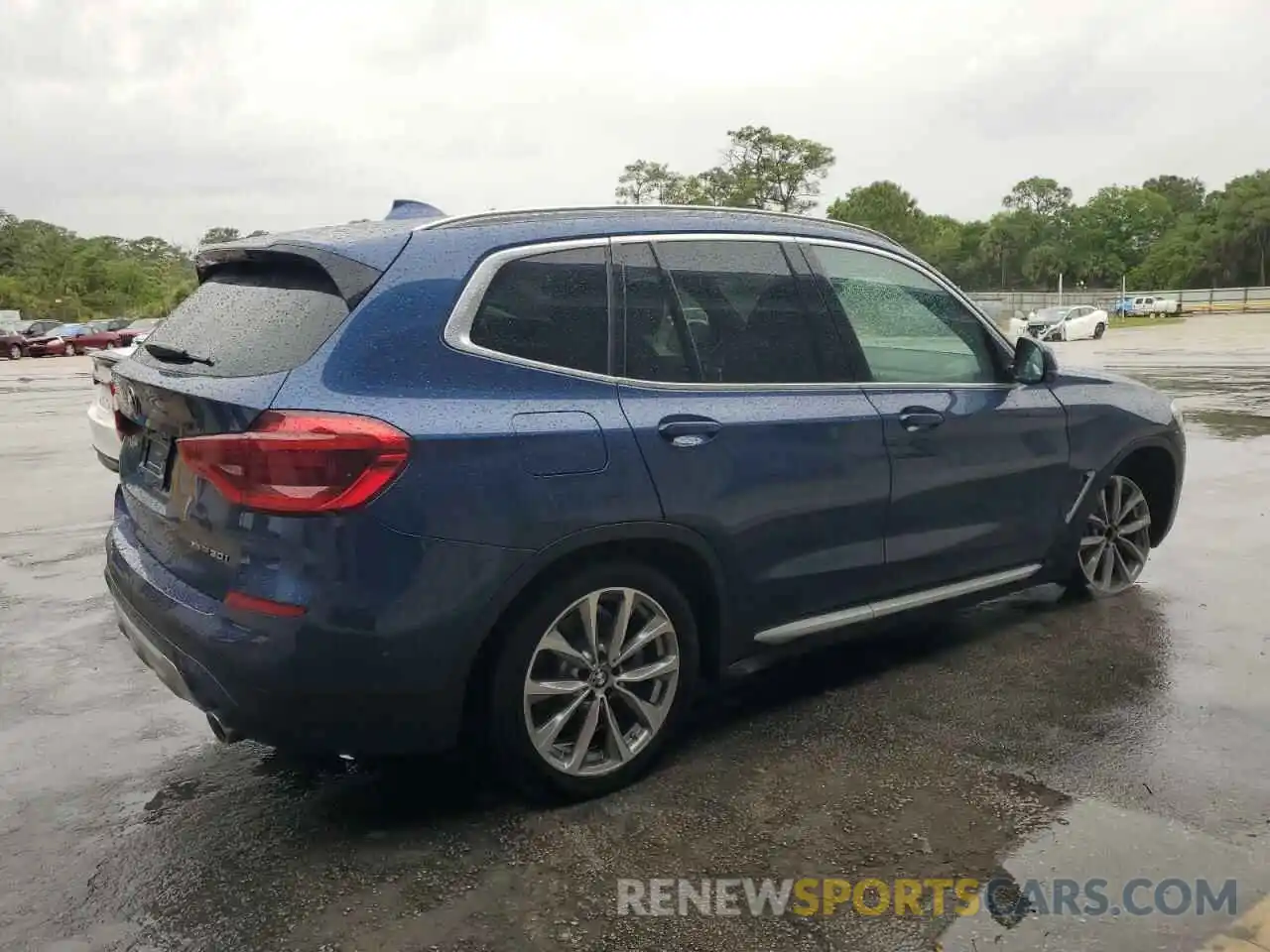 3 Photograph of a damaged car 5UXTR9C59KLE15092 BMW X3 2019